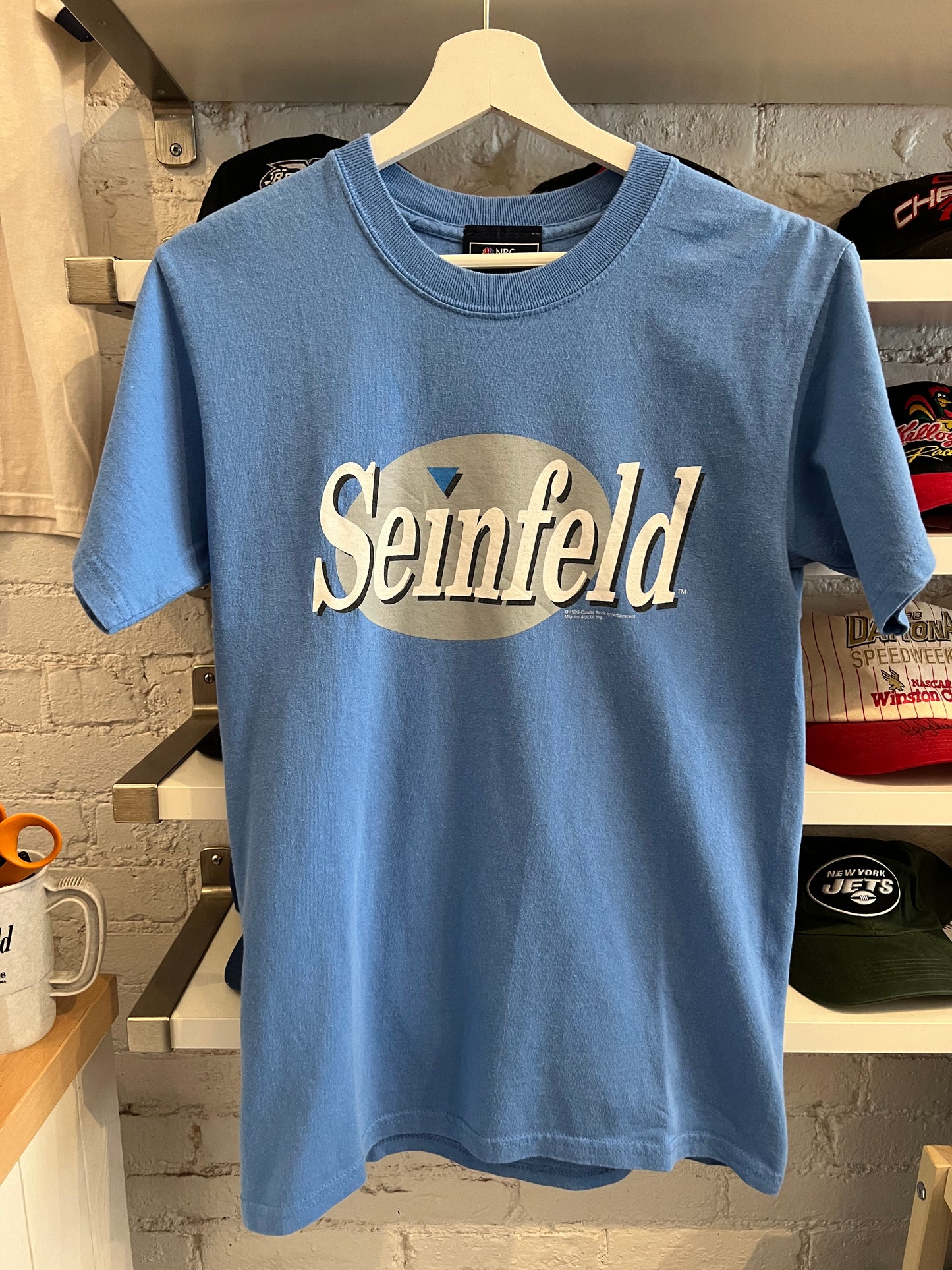 1996 Seinfeld T-shirt size Small