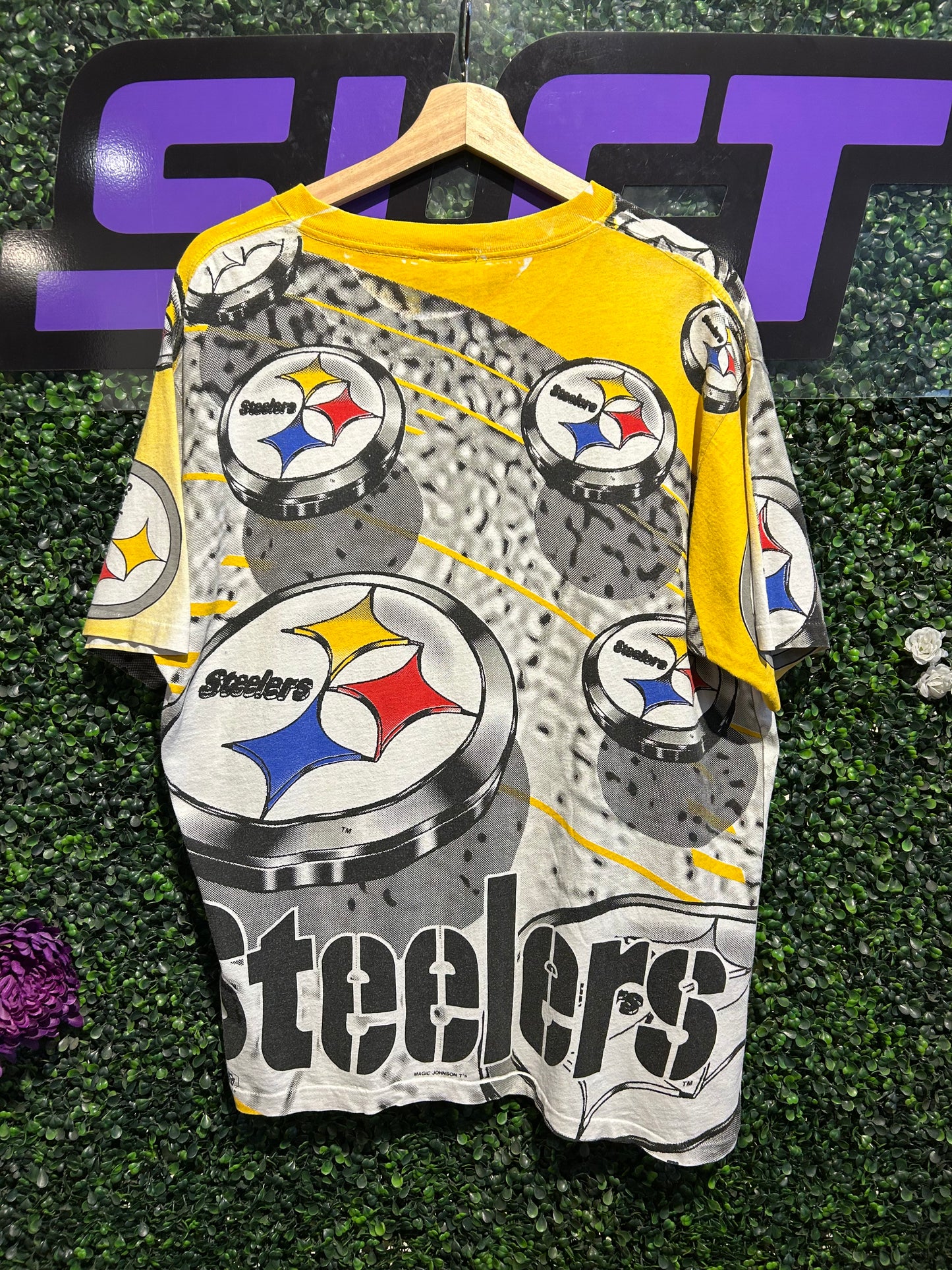 1995 Pittsburgh Steelers Magic Johnson T’s AOP T-Shirt. Size L/XL