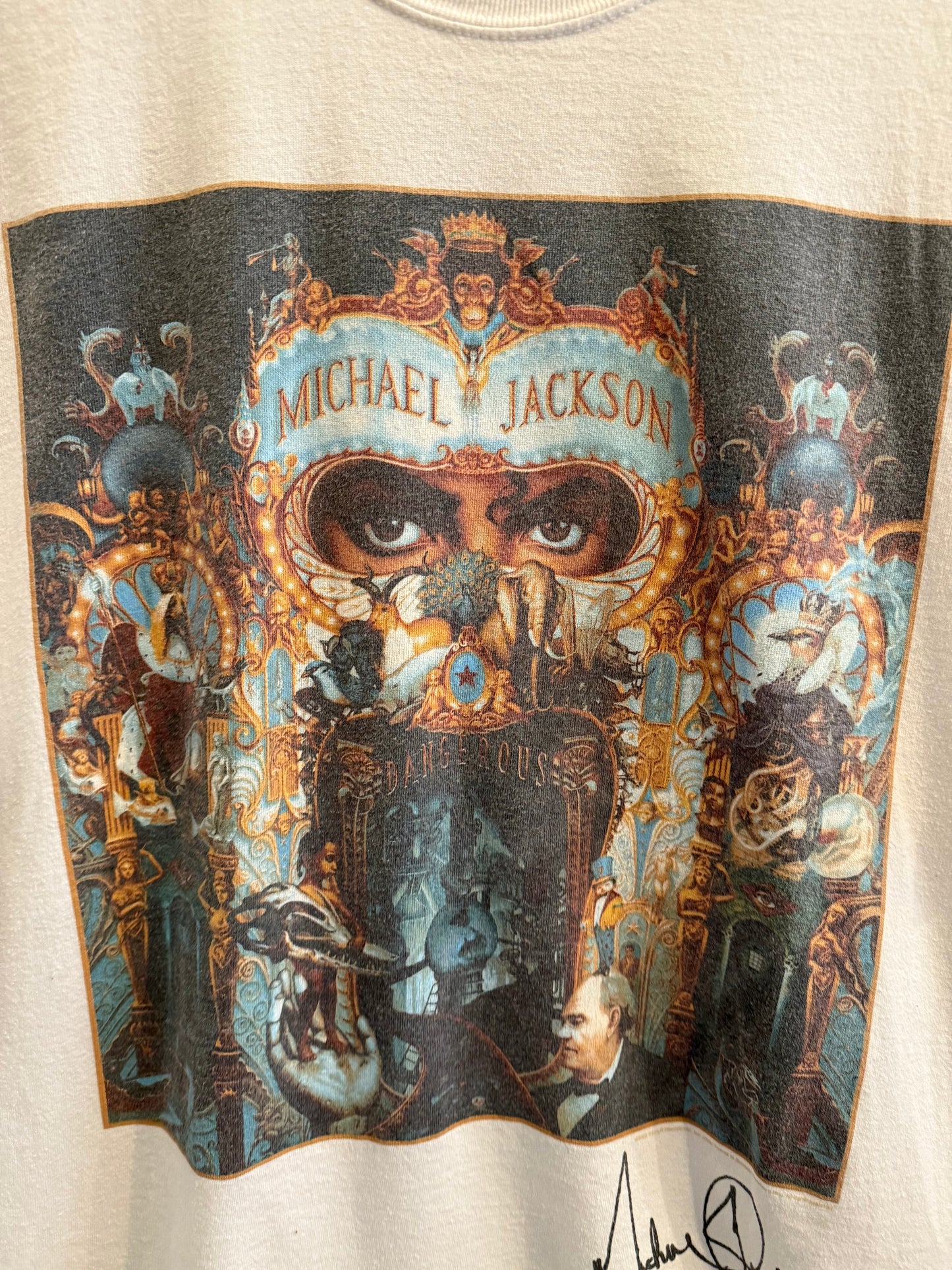 2009 Micheal Jackson Dangerous T-Shirt Size Large