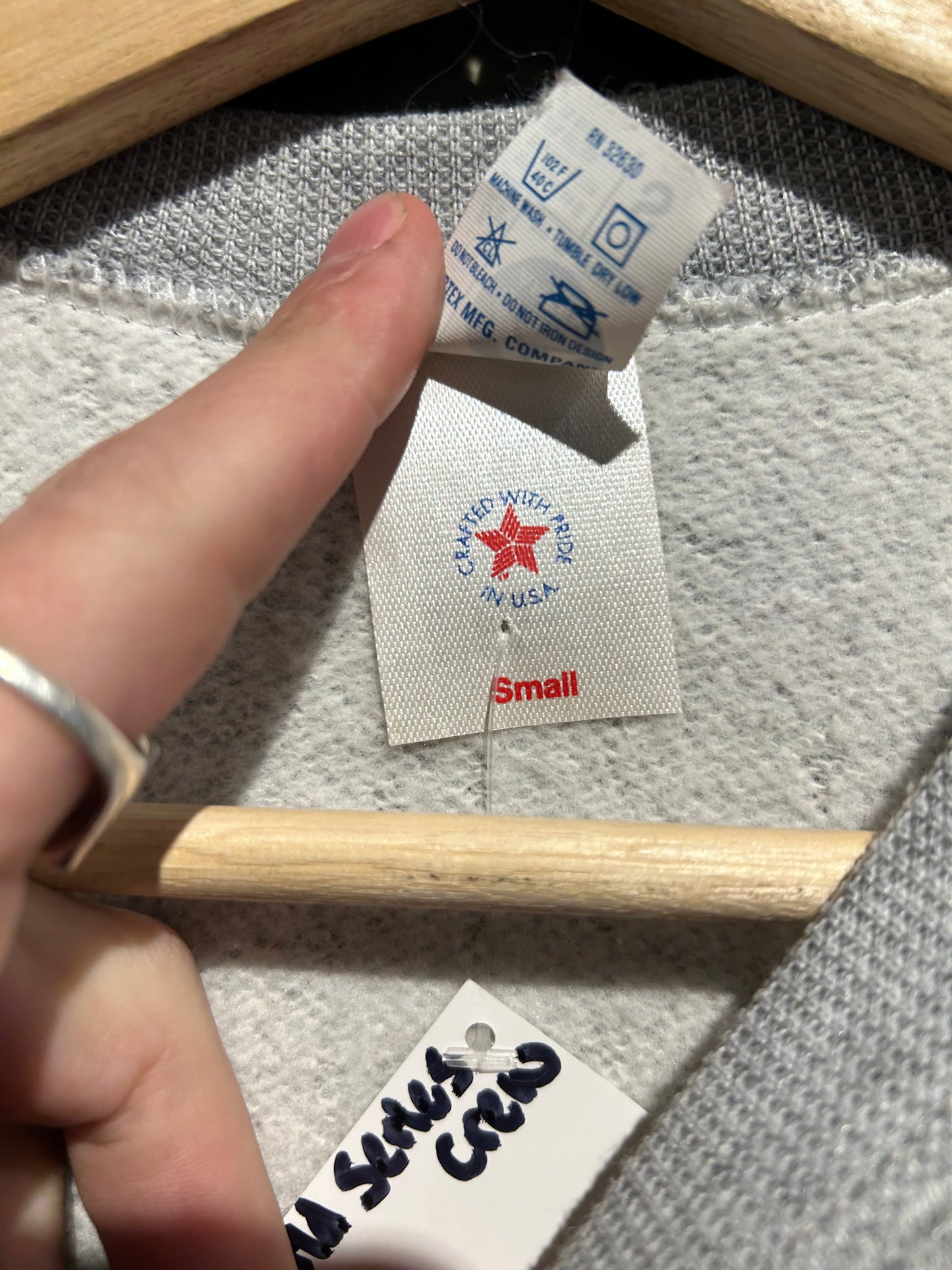 1985 MLB World Series Crewneck. Size S/M