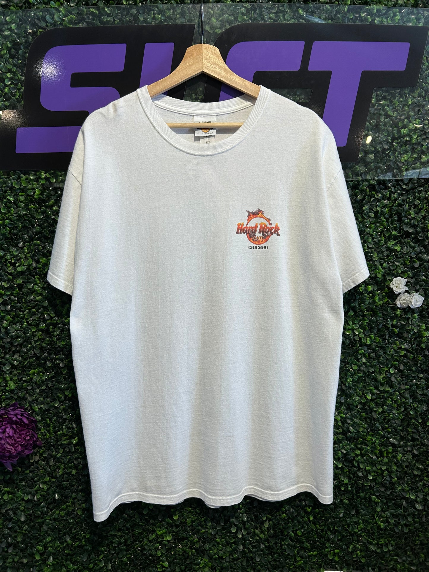 Vintage Hard Rock Cafe Chicago T-Shirt. Size L/XL