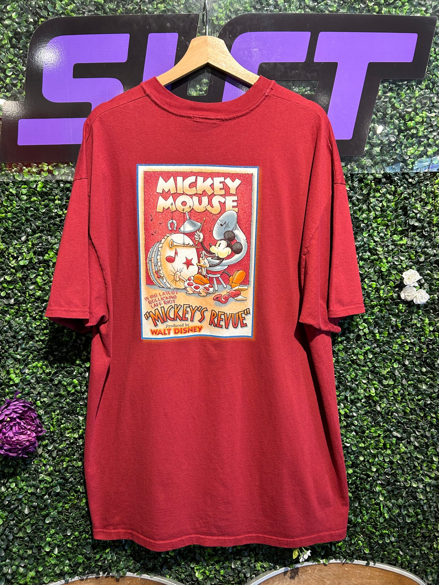 00s Vintage Disney Animation Mickey’s Revue T-Shirt. Size XXL