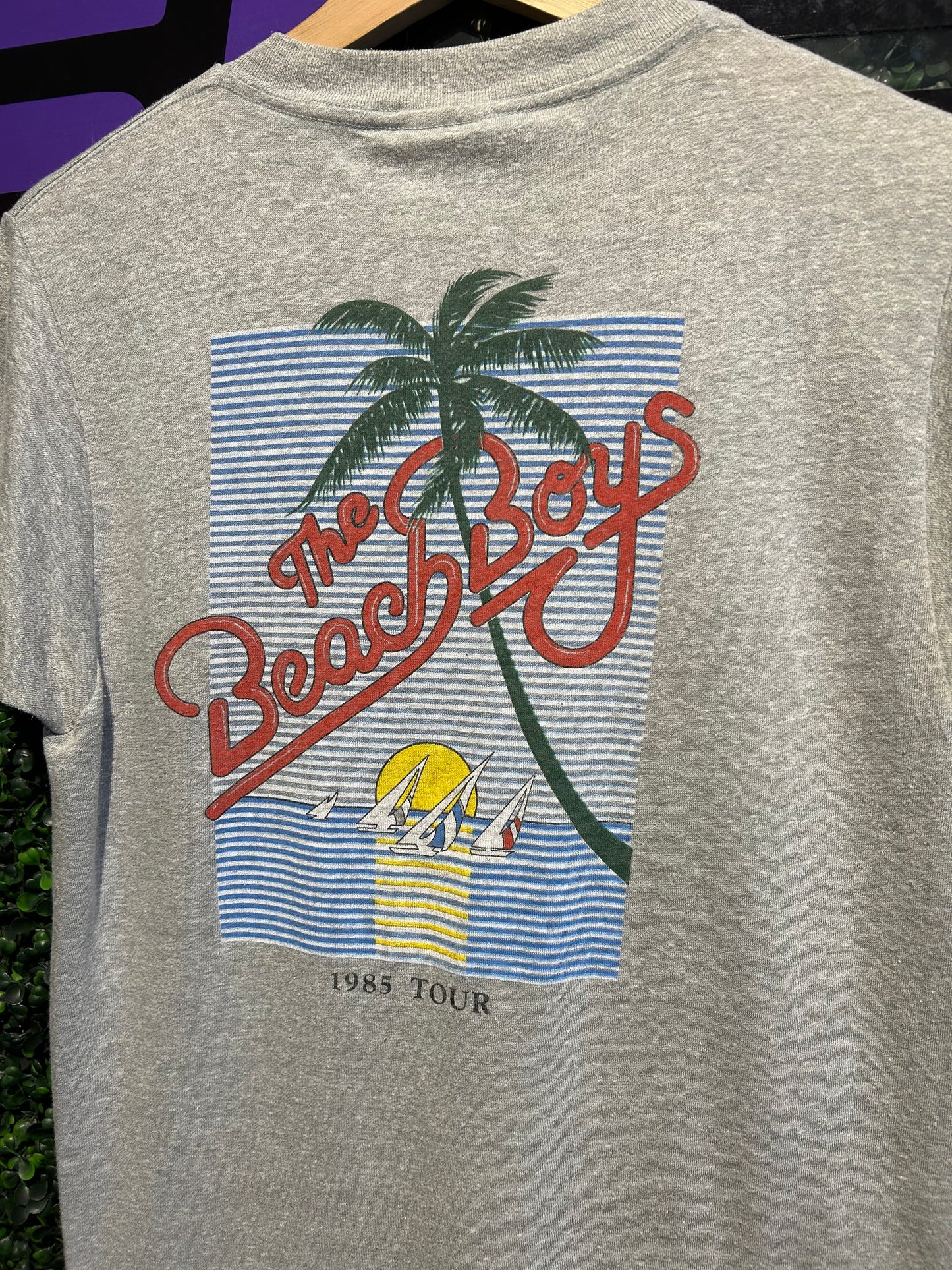 1985 The Beach Boys Tour T-Shirt. Size S/M