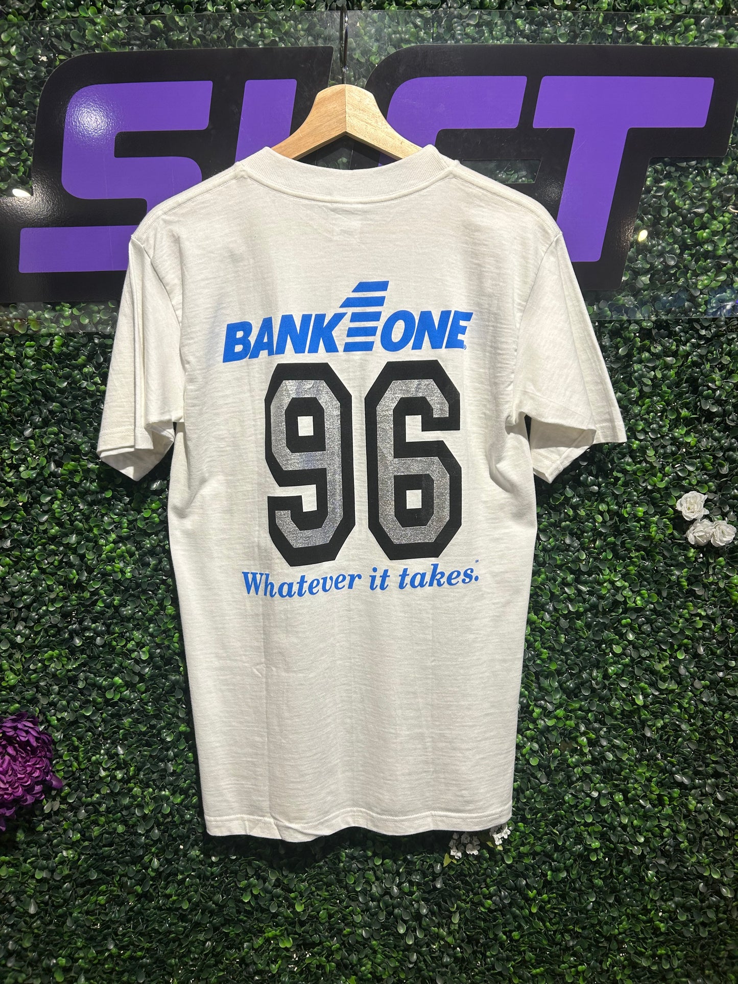 1996 Colorado Rockies Art T-Shirt. Size S/M