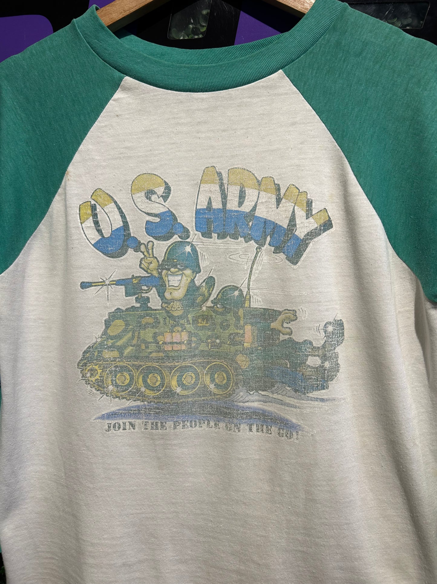 80s U.S. Army Raglan Shirt. Size S/M