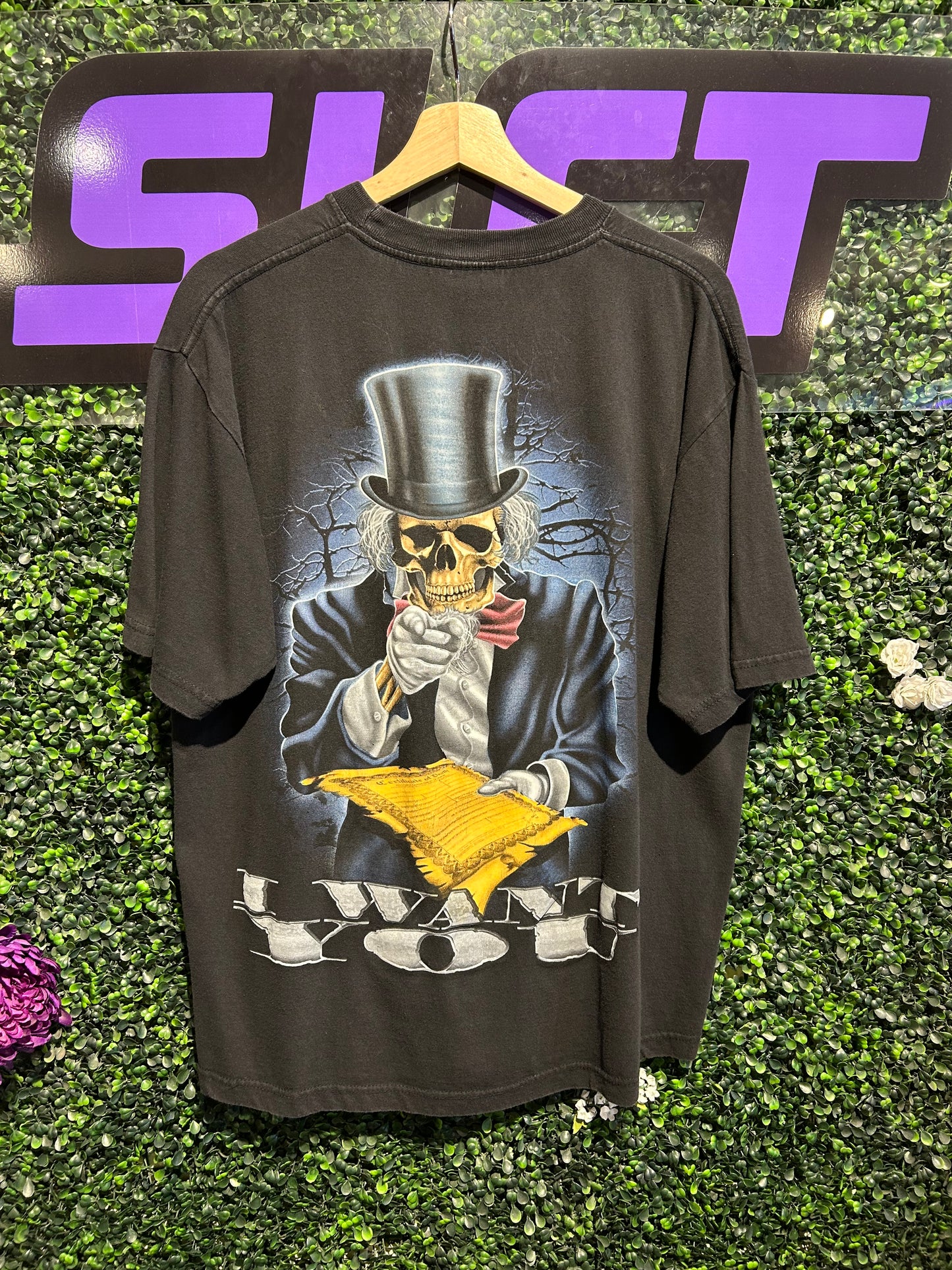 Vintage I Want You Skeleton T-Shirt. Size Large