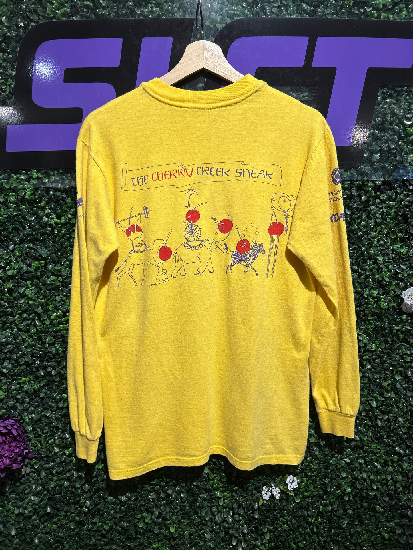 80s Cherry Creek Sneak LS Shirt. Size Medium