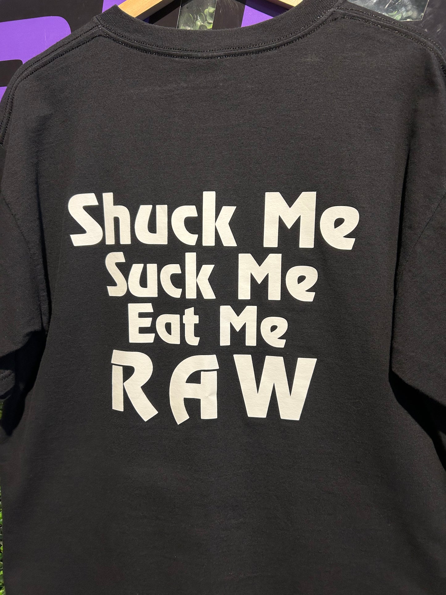 Vintage John’s Place Shuck Me, Suck Me, Eat Me Raw T-Shirt. Size Large