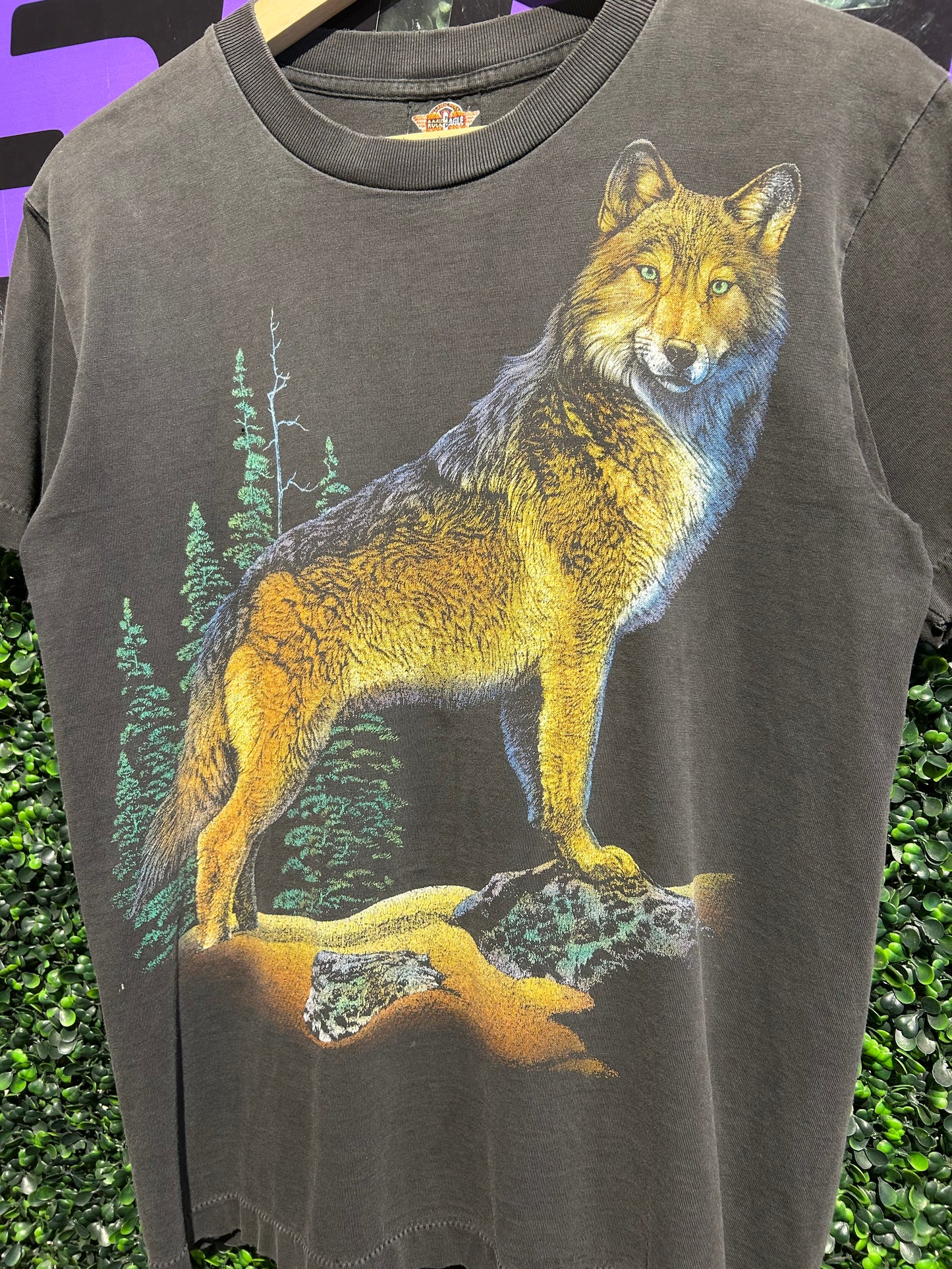 90s It’s Our Planet Wolf T-Shirt. Size S/M