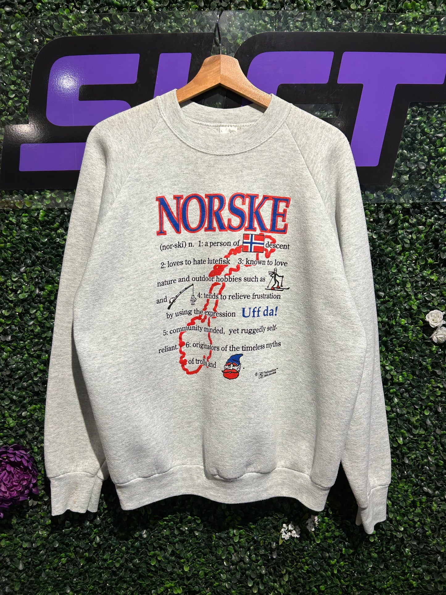 90s Norske Norway Crewneck. Size Large