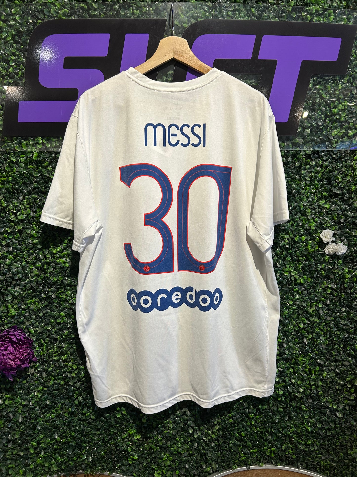 00s Paris Saint-Germain #30 Lionel Messi Nike Jersey Shirt. Size XL