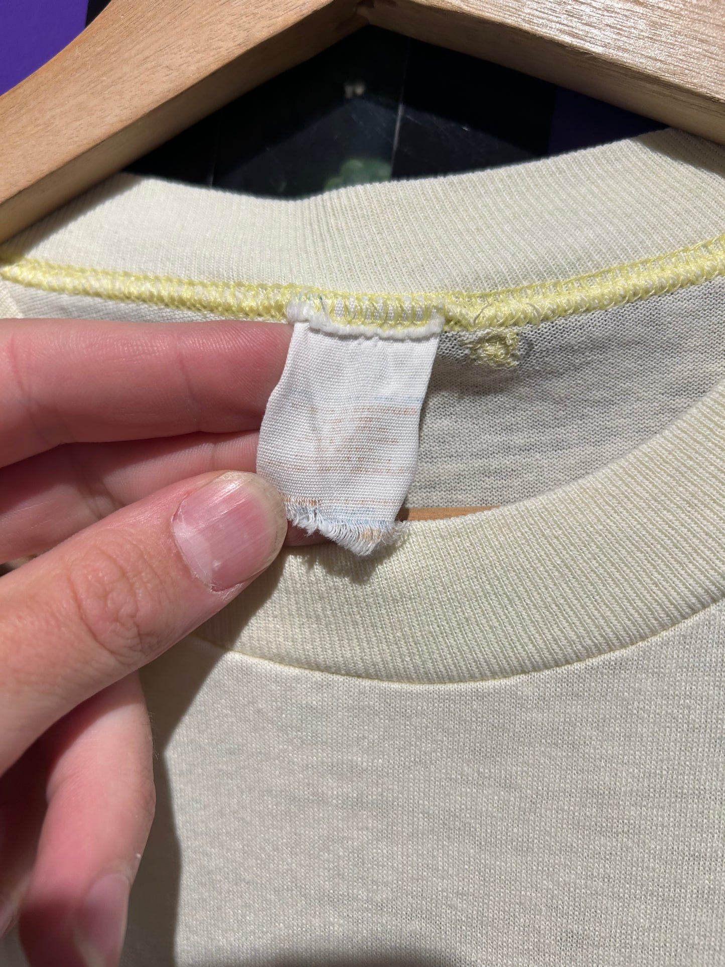 80s Maui And Sons T-Shirt. Size Large