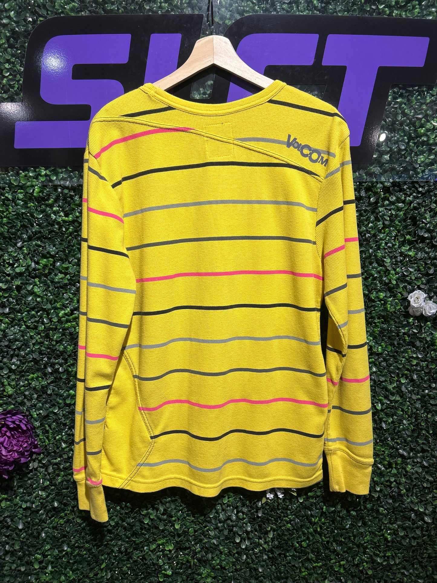 00s Volcom Striped LS Thermal Shirt. Size Large