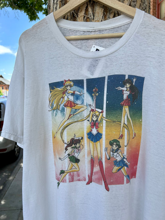 Vintage Sailor Moon T-Shirt. Size XL