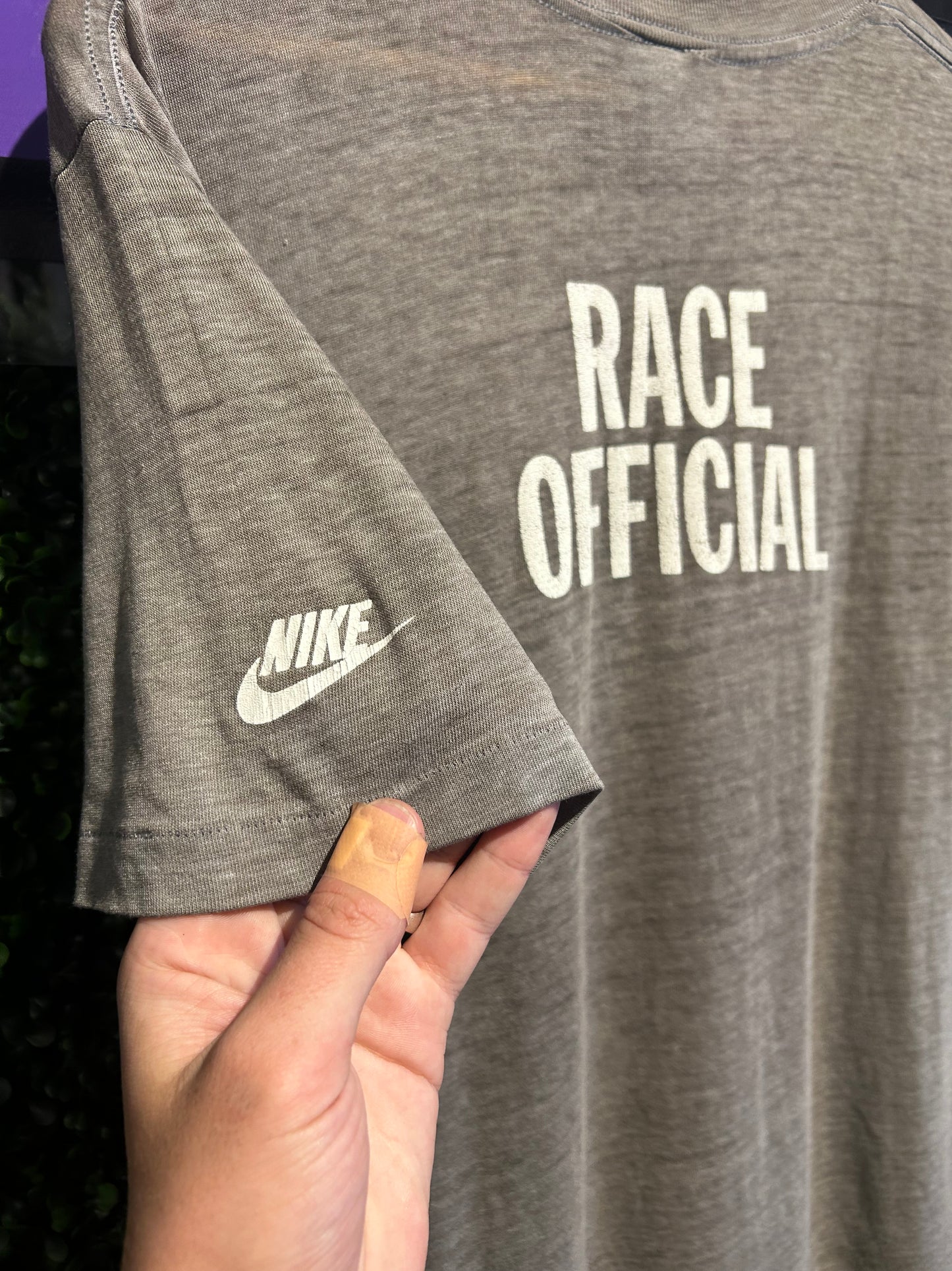 1985 Bolder Boulder Nike Race Official T-Shirt. Size Large