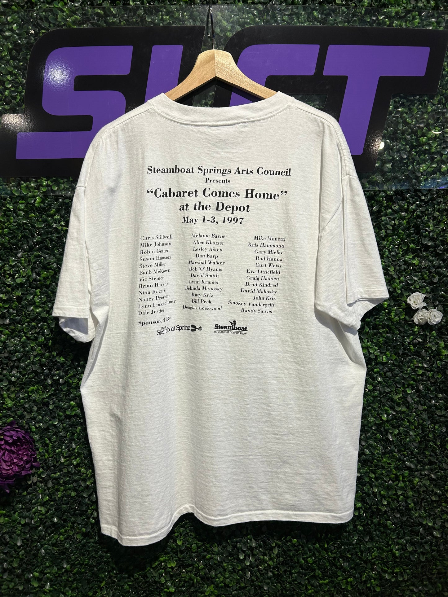 1997 Cabaret Musical Colorado T-Shirt. Size XL