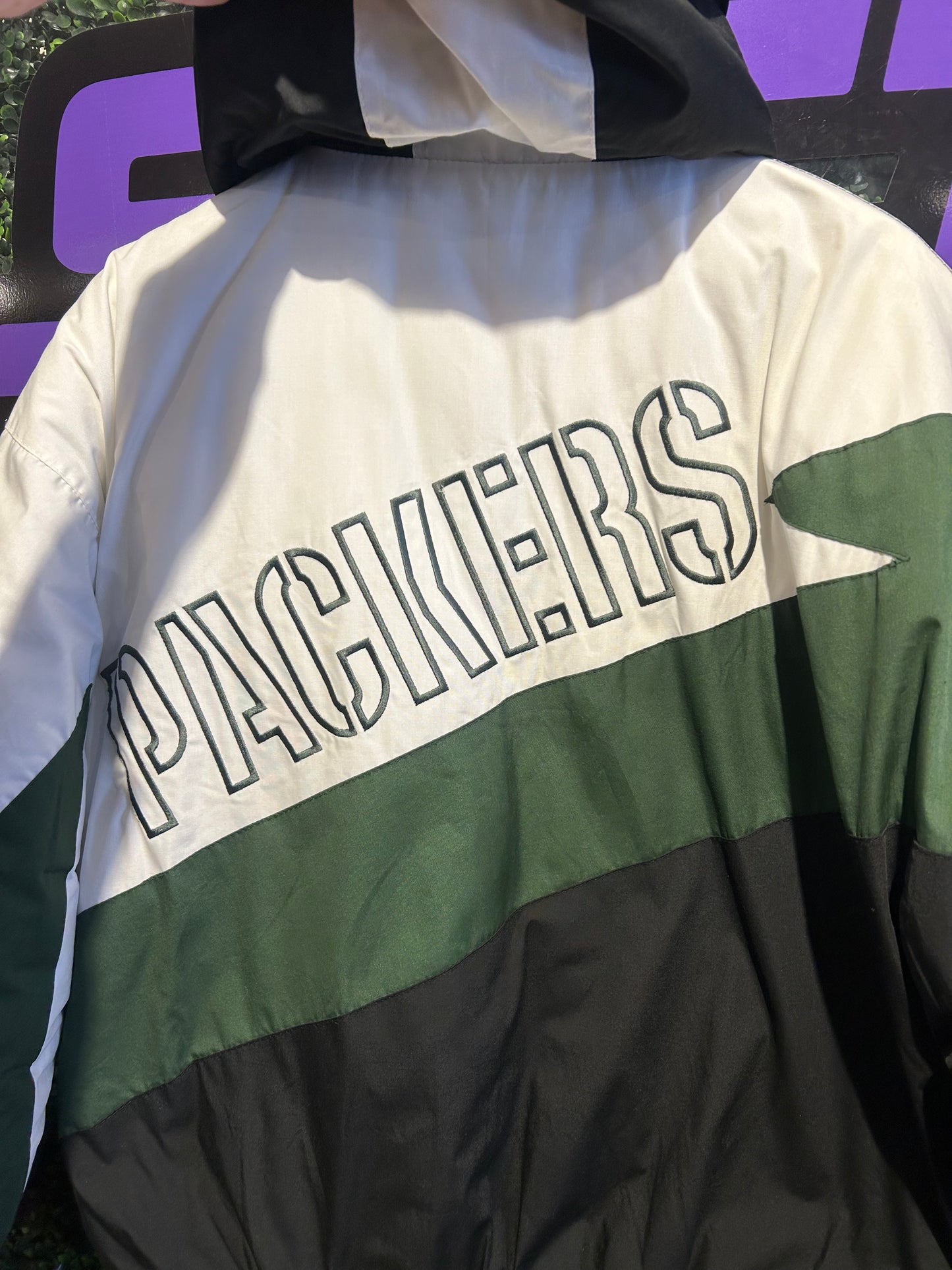 90s NFL Game Day Green Bay Packers Puffer Jacket. Size M/L