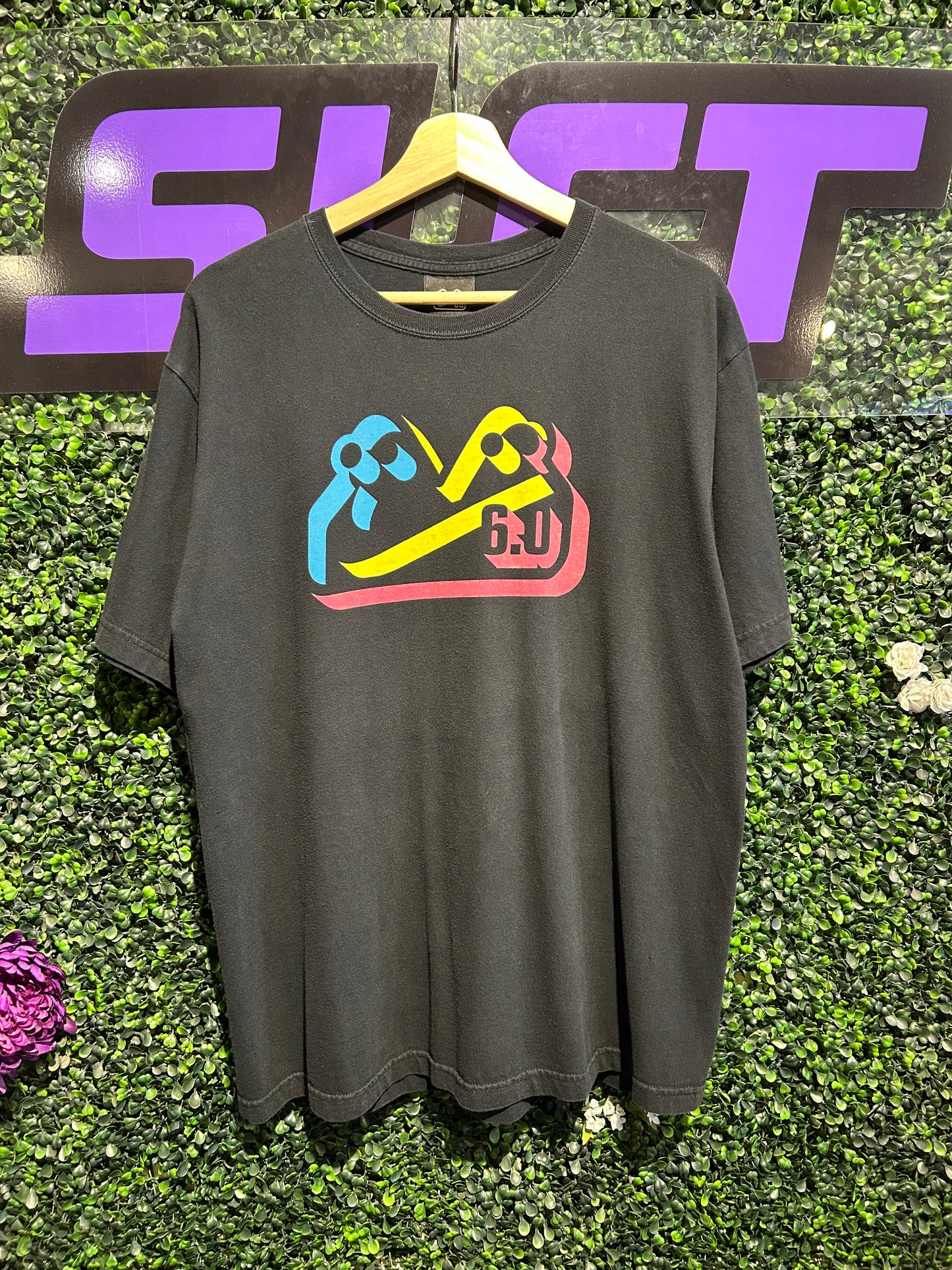 Vintage Nike 6.0 T-Shirt. Size Large