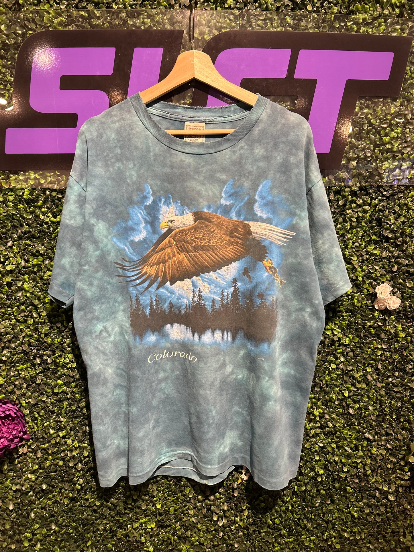 90s Colorado Eagle Tie-Dye T-Shirt. Size Large