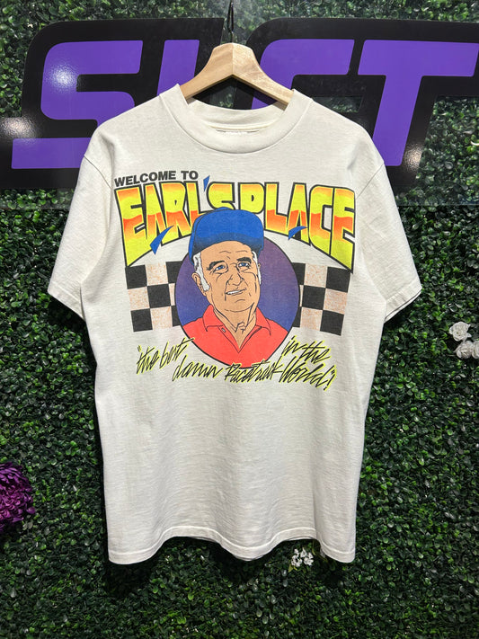 90s Welcome To Earl’s Place Racetrack T-Shirt. Size Large