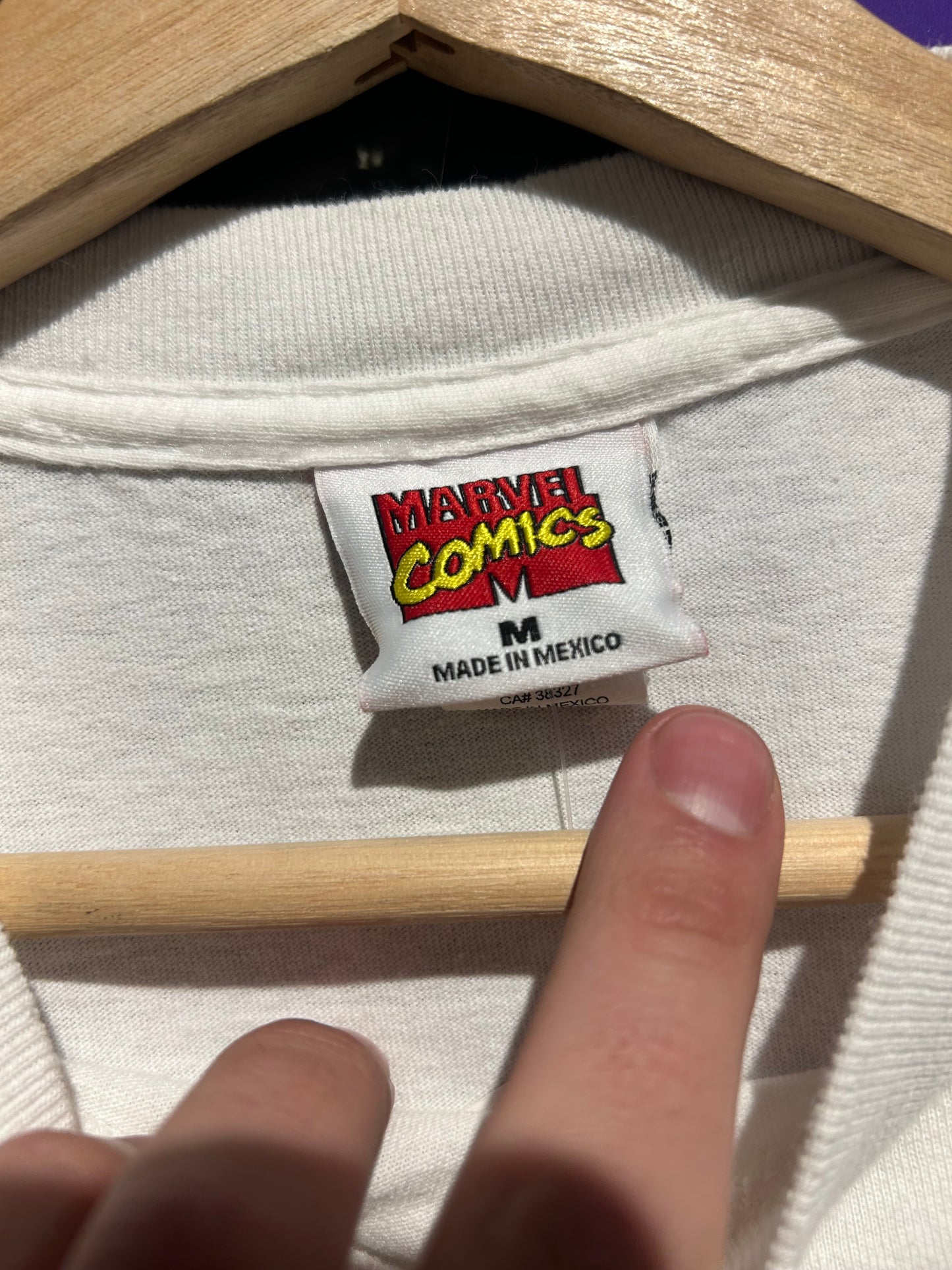 2006 Captain America Marvel Comics T-Shirt. Size Medium