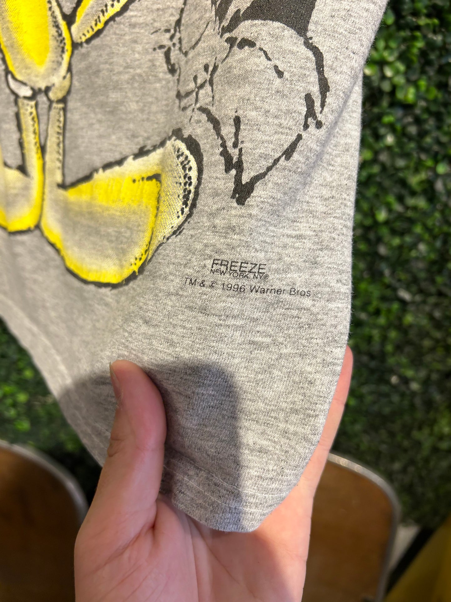 1996 Tweety Looney Tunes AOP T-Shirt. Size M/L