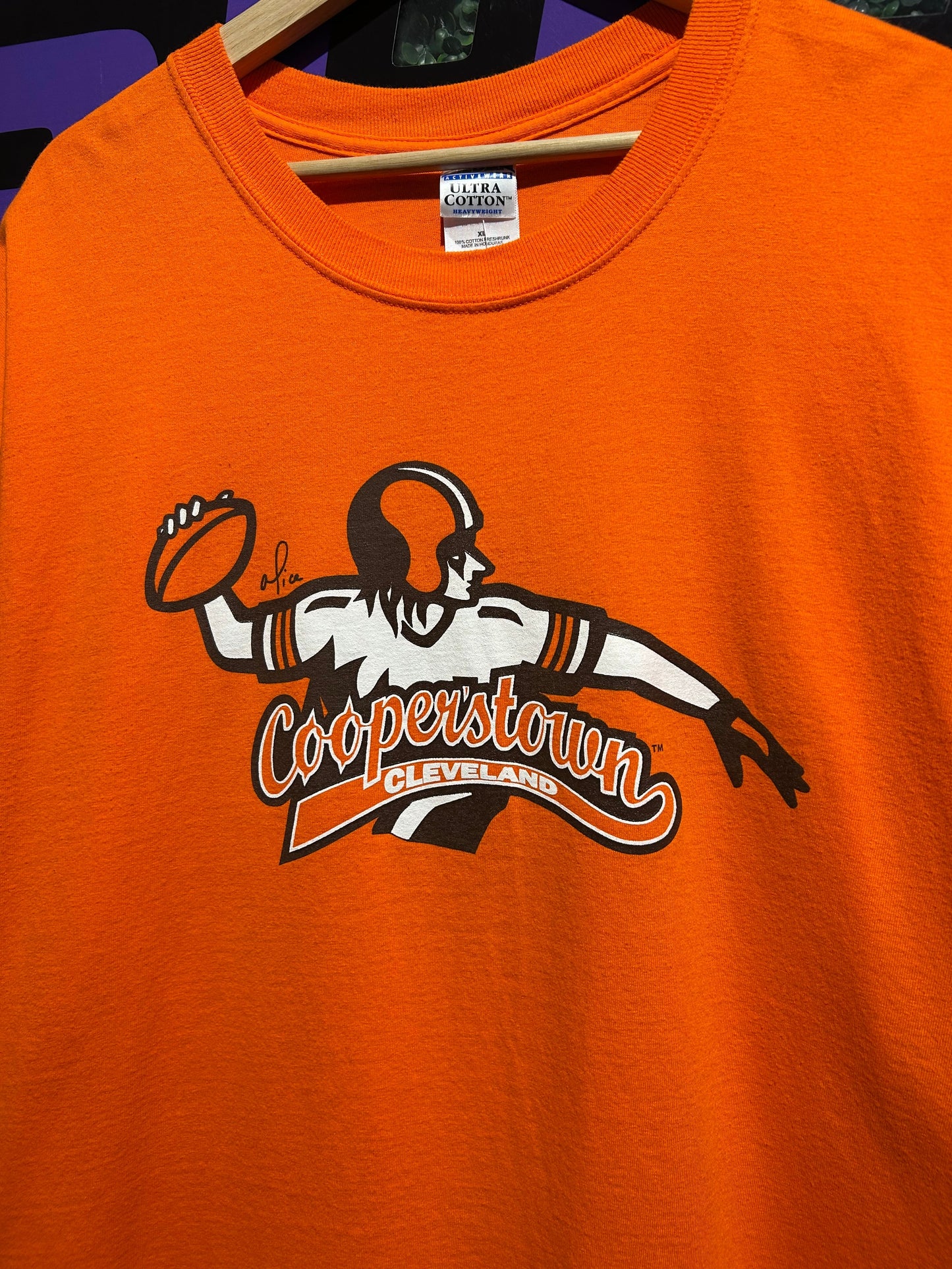 Vintage Cooperstown Cleveland Alice Cooper Football T-Shirt. Size XL