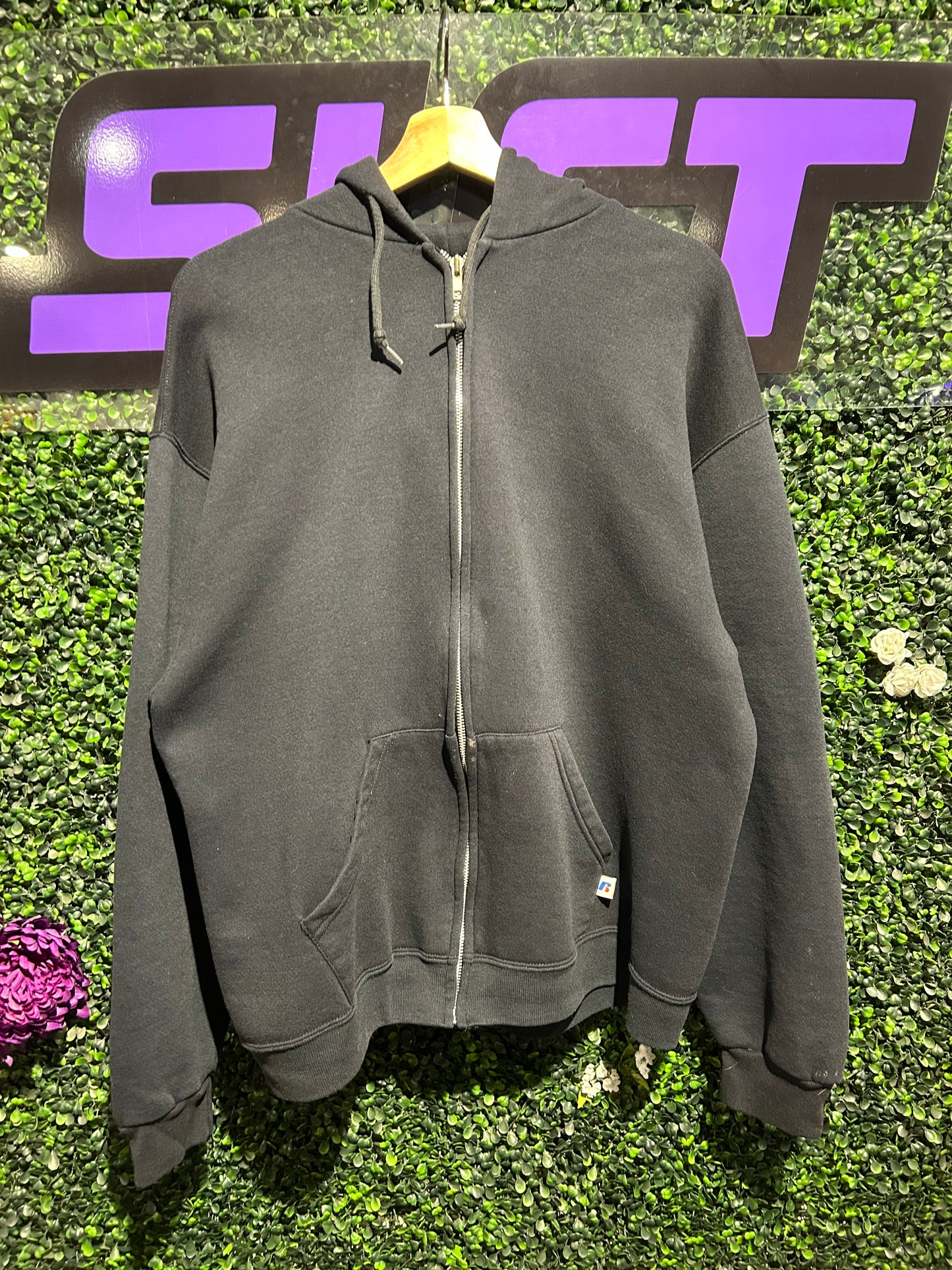 00s Russell Zip-Up Hoodie. Size Large