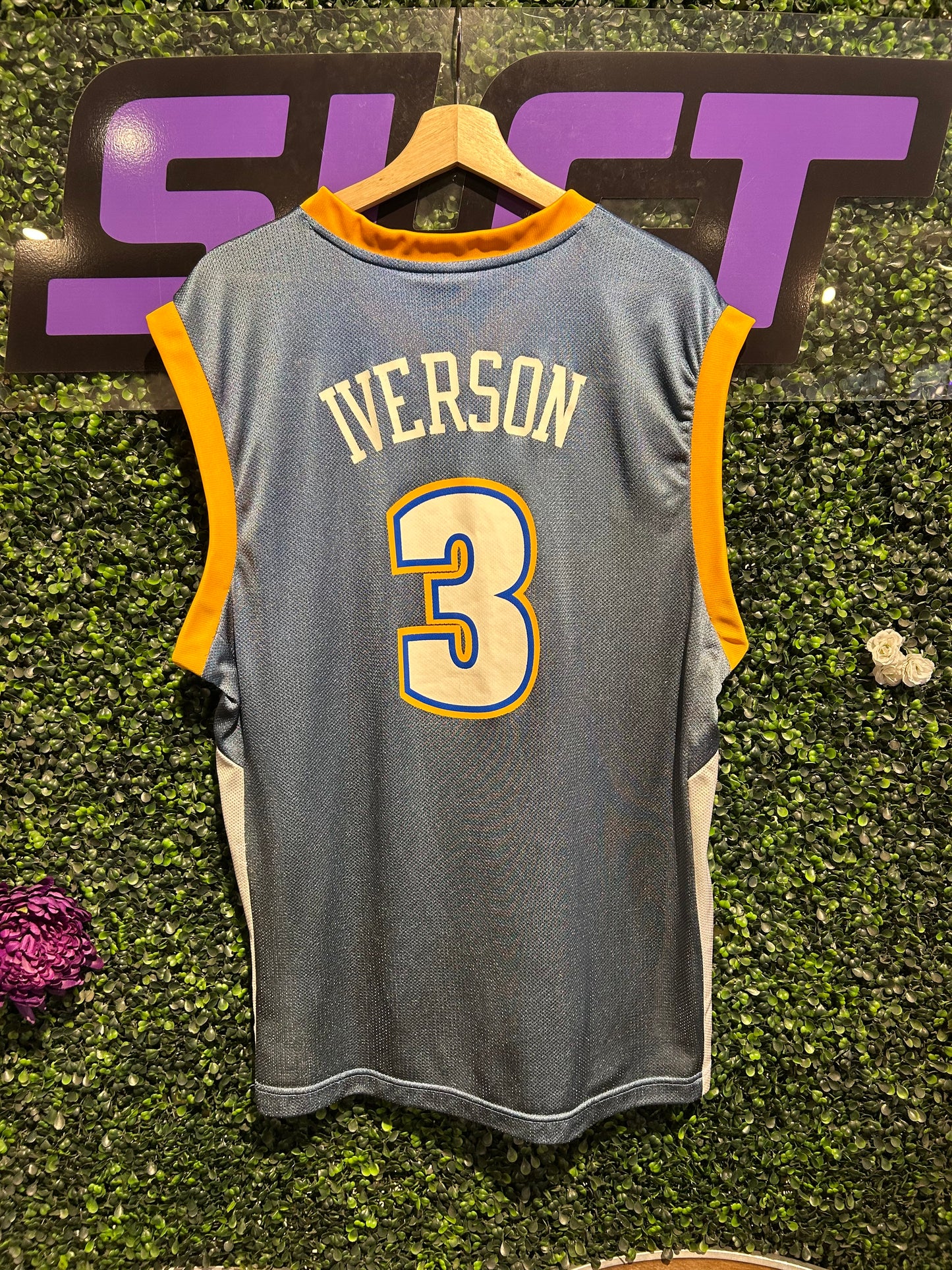 00s Denver Nuggets #3 Allen Iverson Adidas Jersey. Size Medium