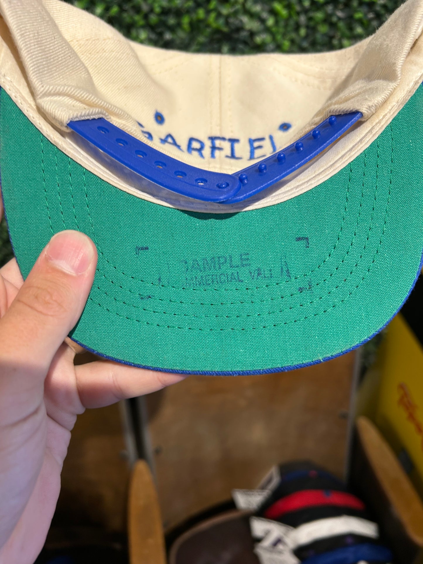 90s Garfield Slugger Hat. Youth Size
