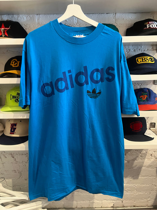 Vintage Adidas T-shirt size XL