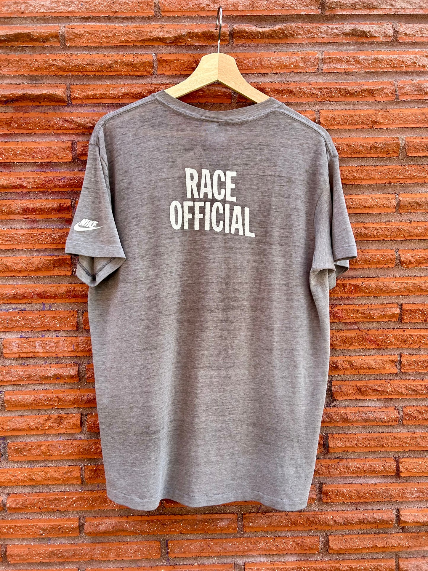 1985 Bolder Boulder Nike Race Official T-Shirt. Size Large