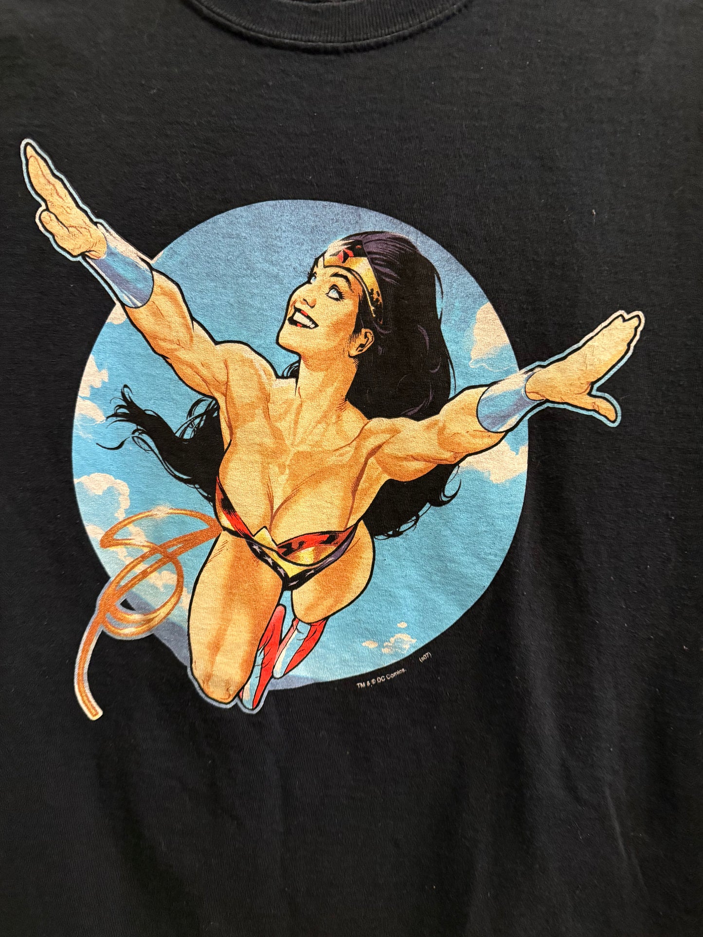 2007 Wonder Woman T-Shirt Size Small