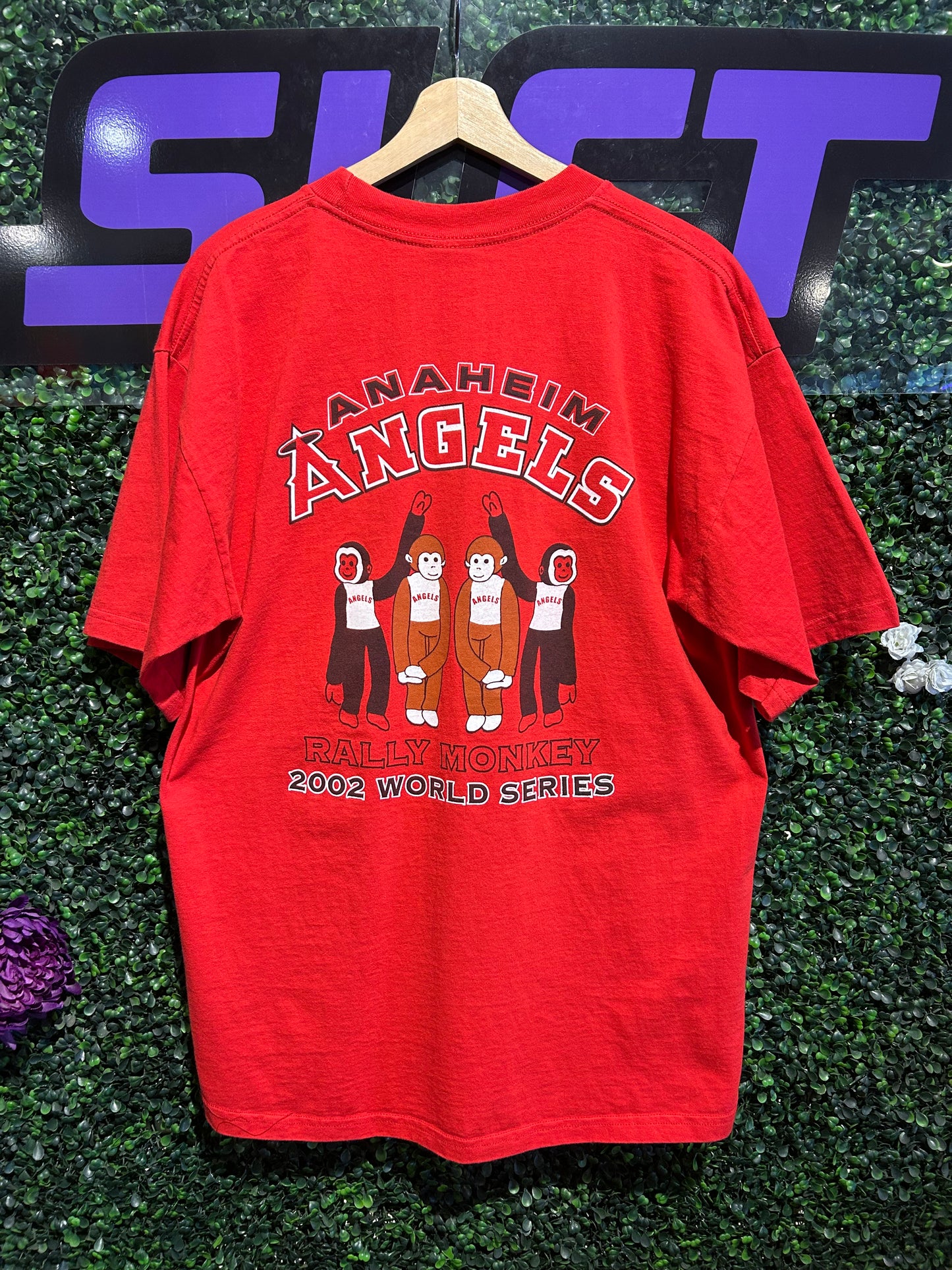 2002 Anaheim Angels American League Champions T-Shirt. Size XL