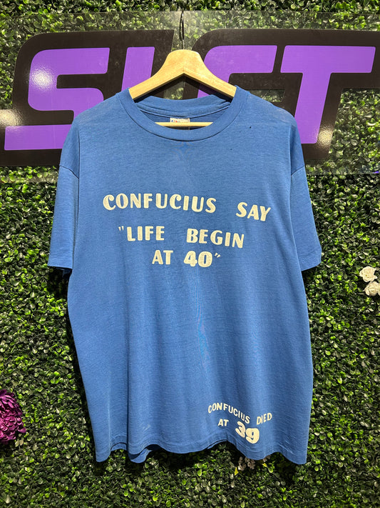 80s Confucius Say “Life Begin At 40” T-Shirt. Size Large
