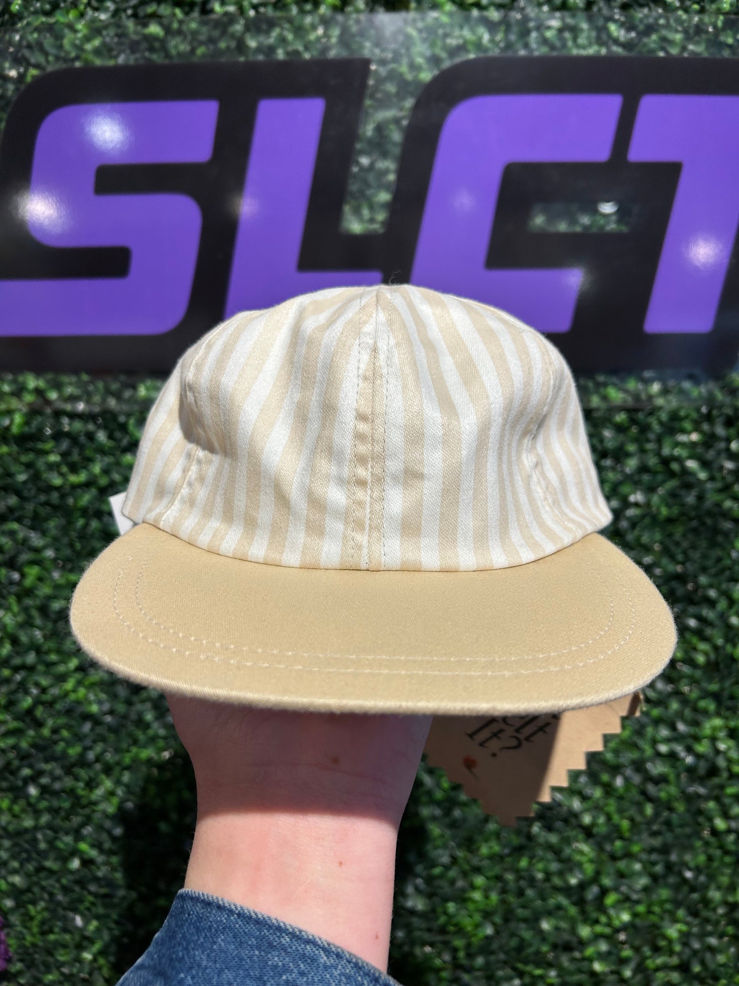 90s Firethorn Striped Hat. NWT