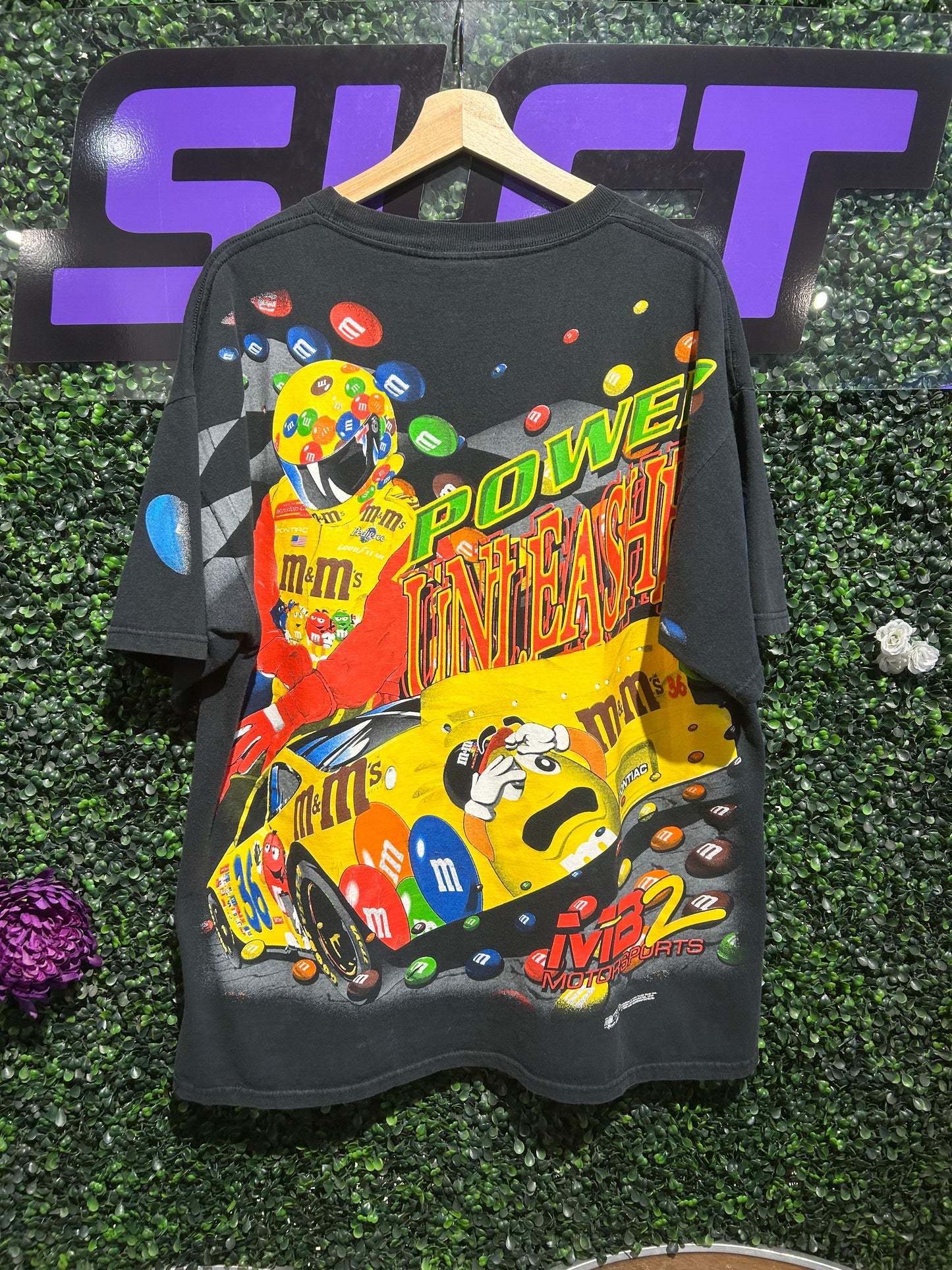 1999 NASCAR M&M Racing Ernie Irvan AOP T-Shirt. Size XL