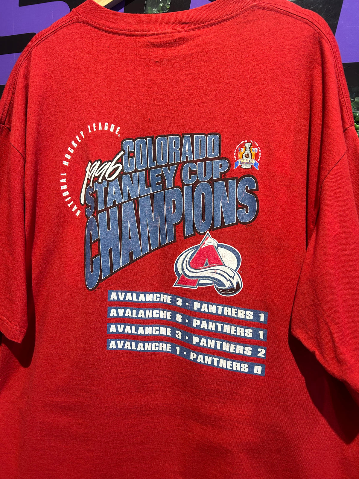 1996 Colorado Avalanche Stanley Cup T-Shirt. Size XXL
