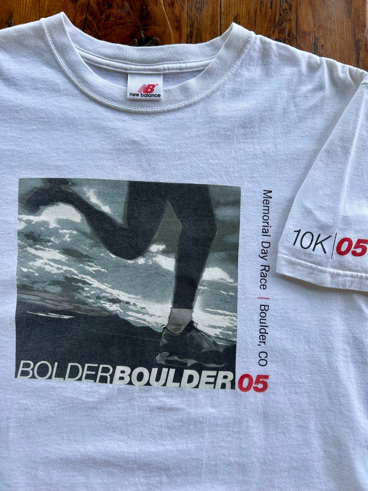 2005 Bolder Boulder New Balance T-Shirt. Size M/L