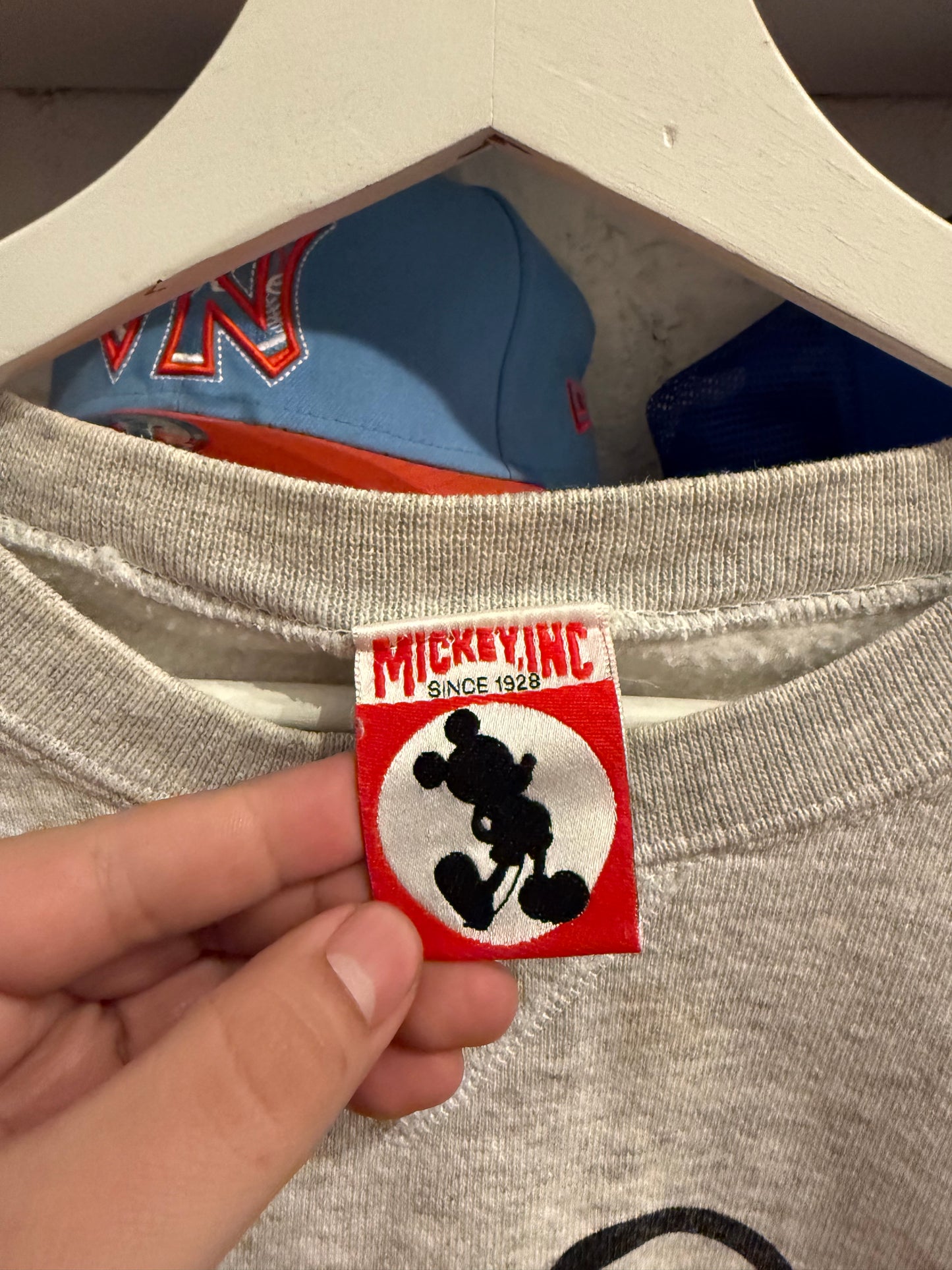 Disney Land Mickey Mouse Crewneck Size Large/XL