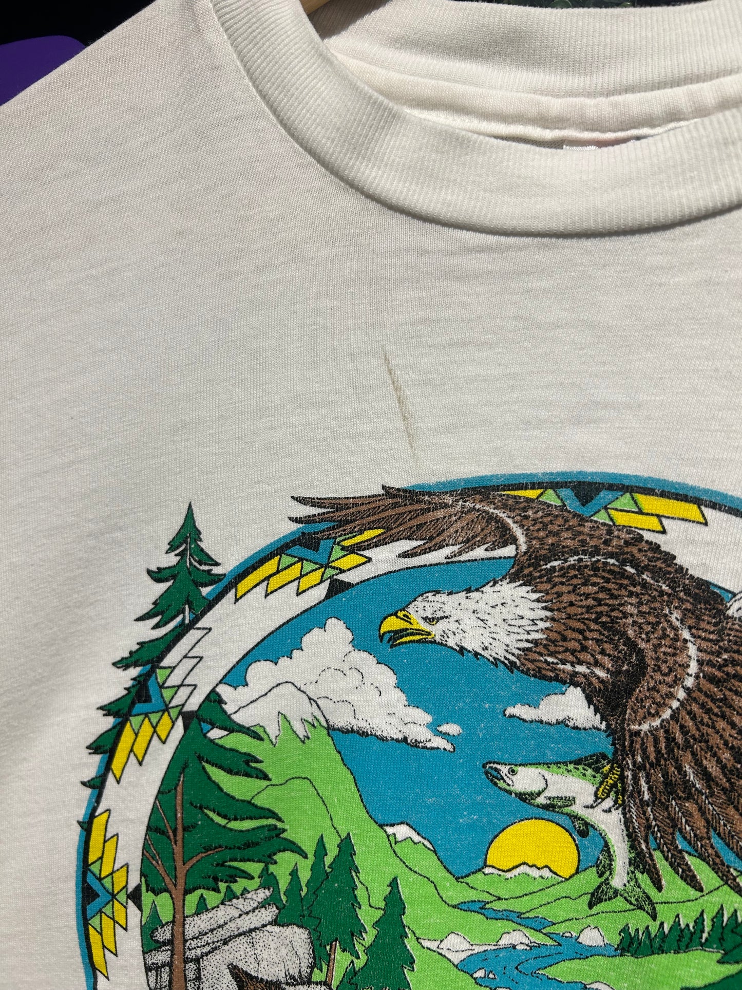 90s Land Of Winding Waters Oregon T-Shirt. Size Medium