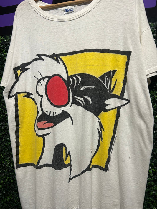 1992 Sylvester The Cat Flirts Sleep T-Shirt. Size XXL