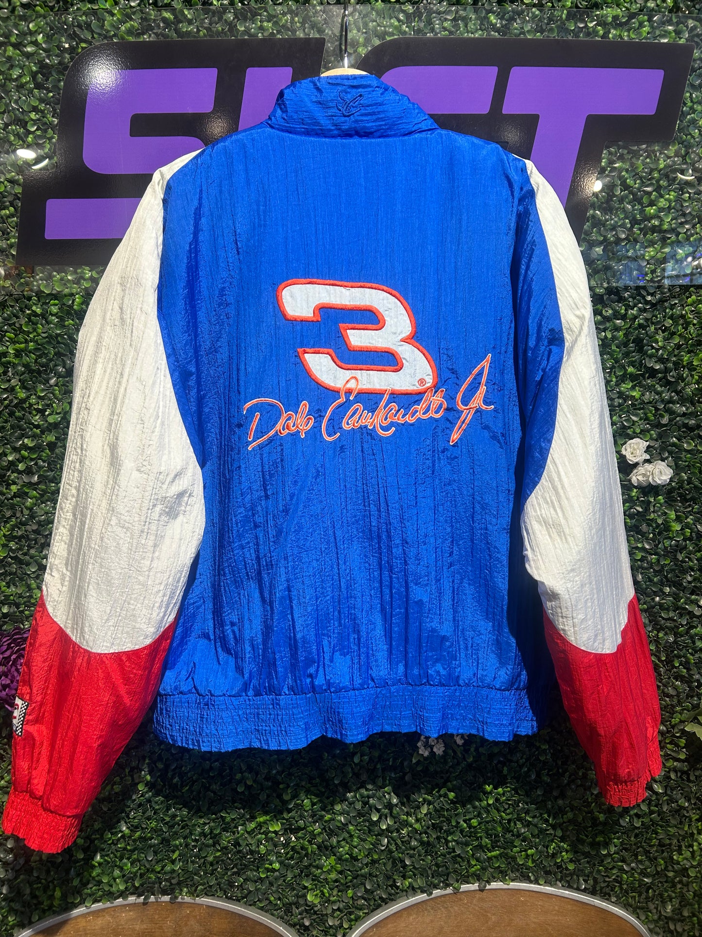 Vintage Dale Earnhardt Jr. NASCAR Puffer Jacket. Size L/XL