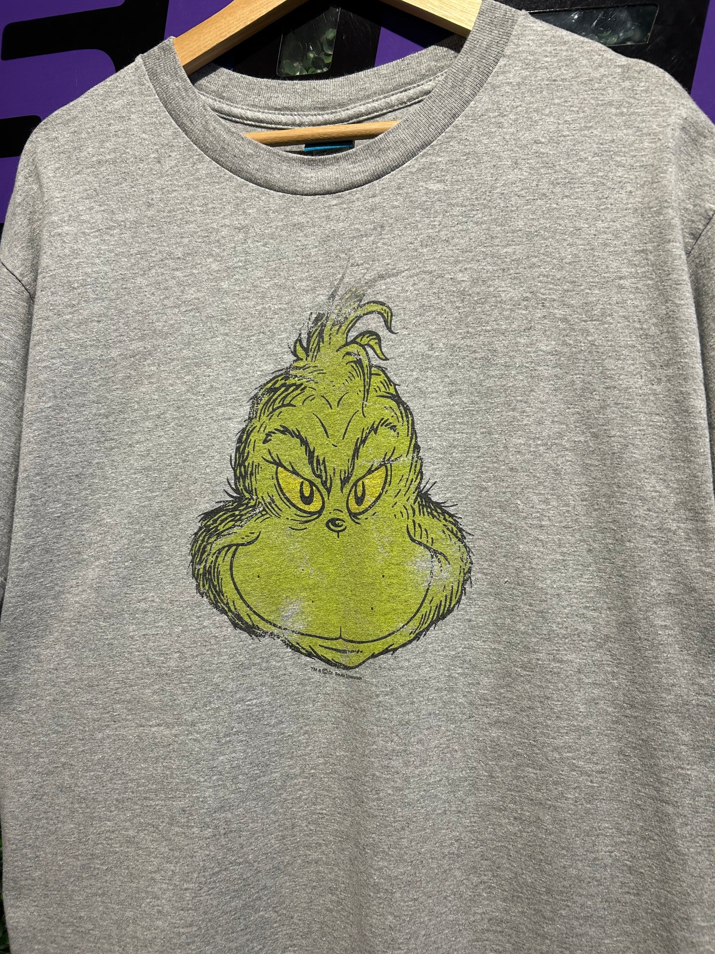 Vintage Dr. Seuss The Grinch T-Shirt. Size Large