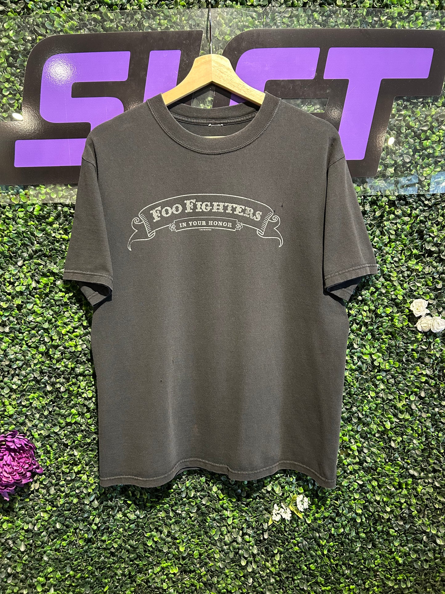 2005 Foo Fighters In Your Honor Tour T-Shirt. Size Medium
