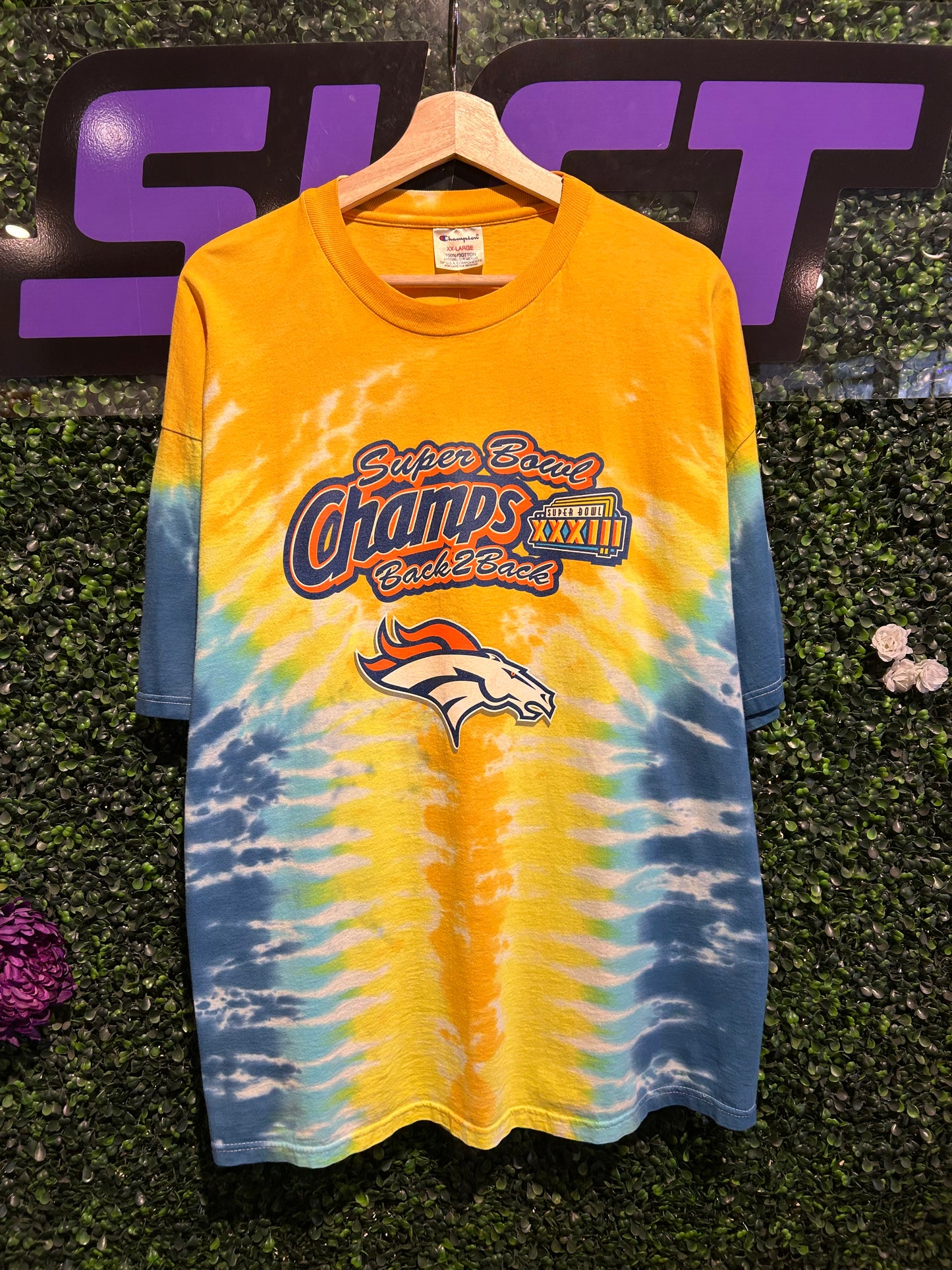 1999 Denver Broncos Super Bowl Back To Back Champions Tie-Dye Champion T-Shirt. Size XXL