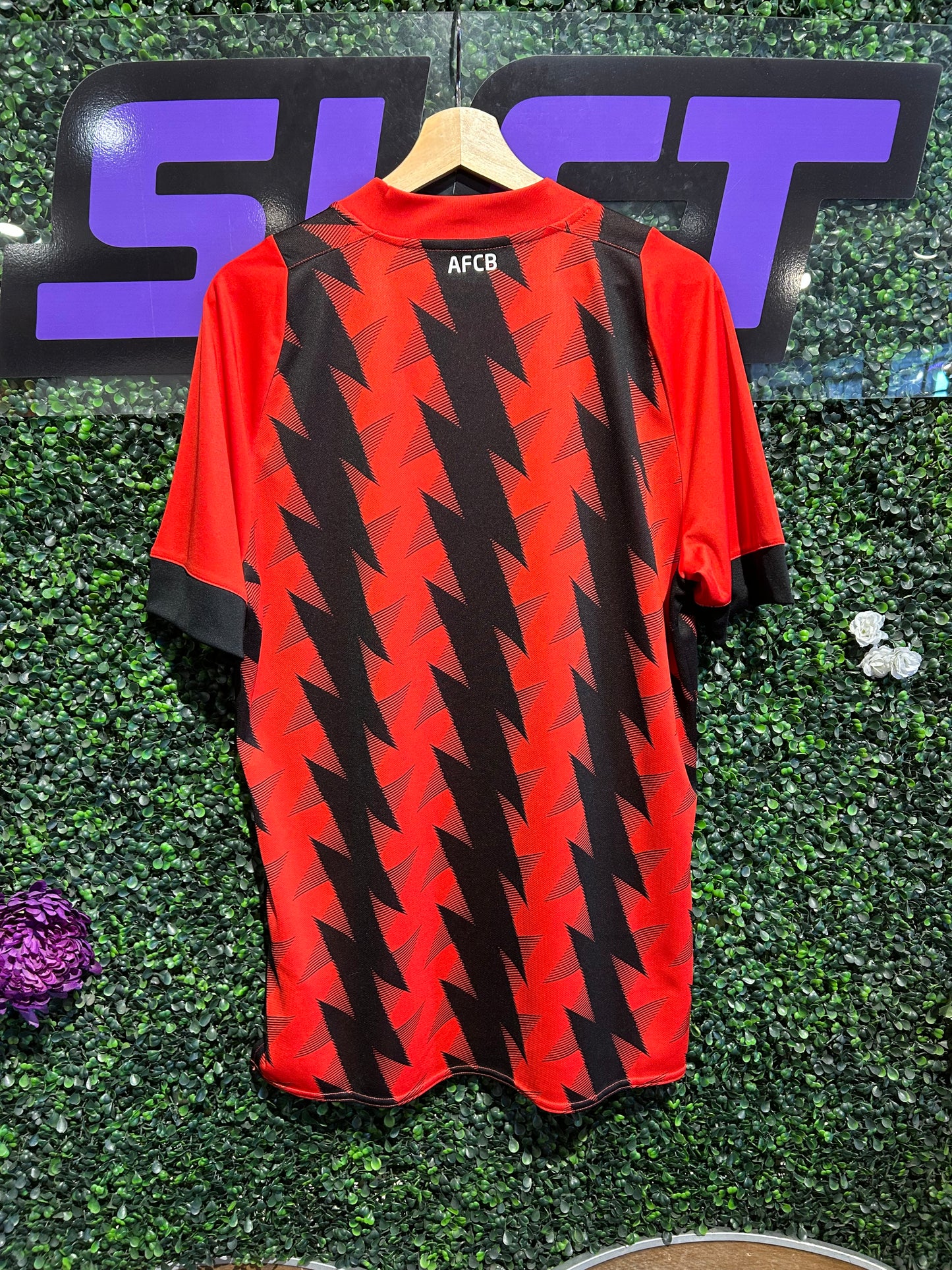 00s FC Bournemouth Umbro Jersey. Size Large