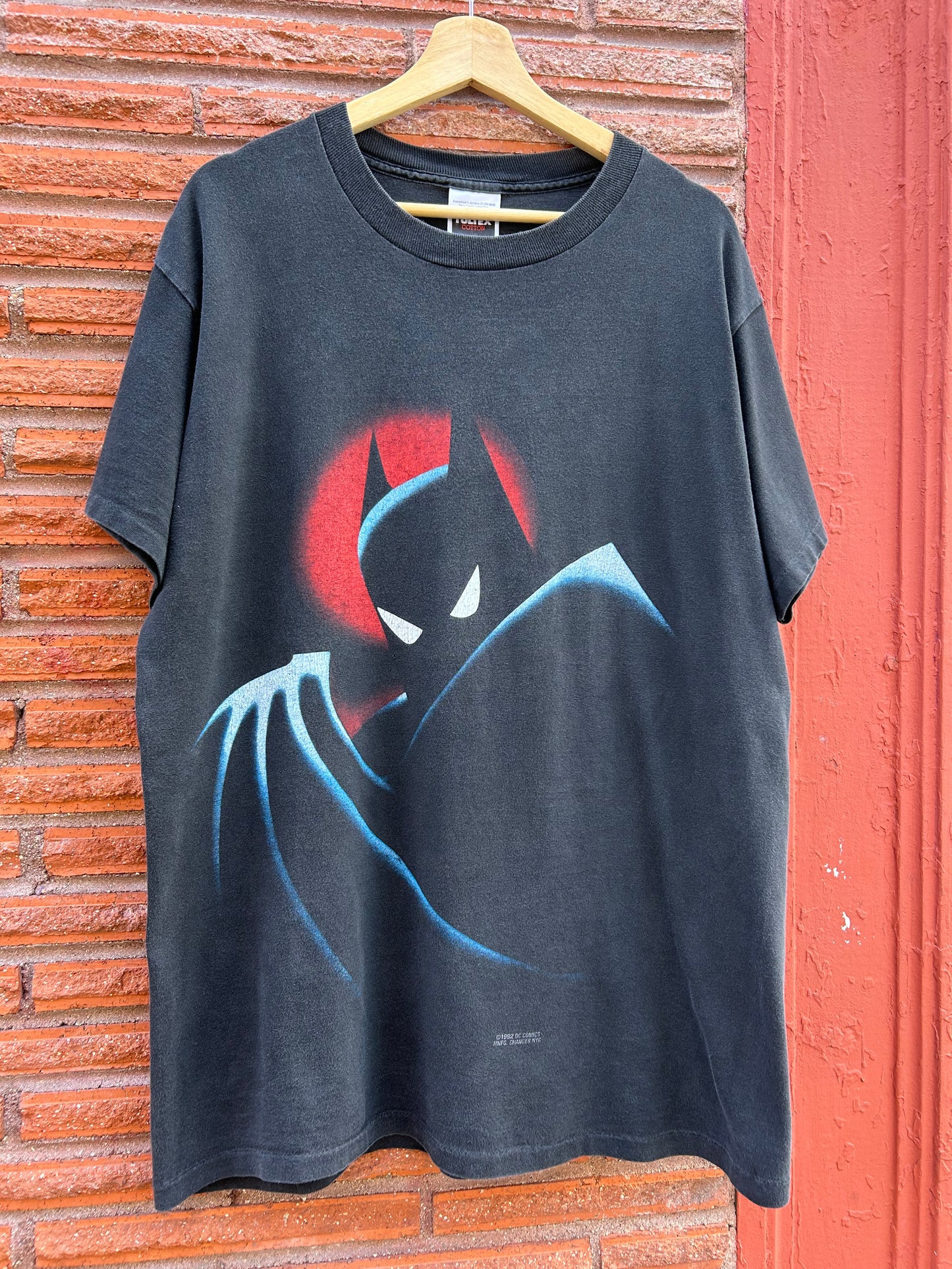 1992 DC Comics Batman T-Shirt. Size Large
