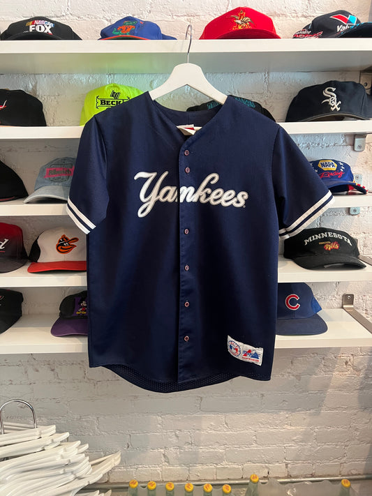 New York Yankees Majestic Jersey Tagged Kids XL Fits Adult Medium