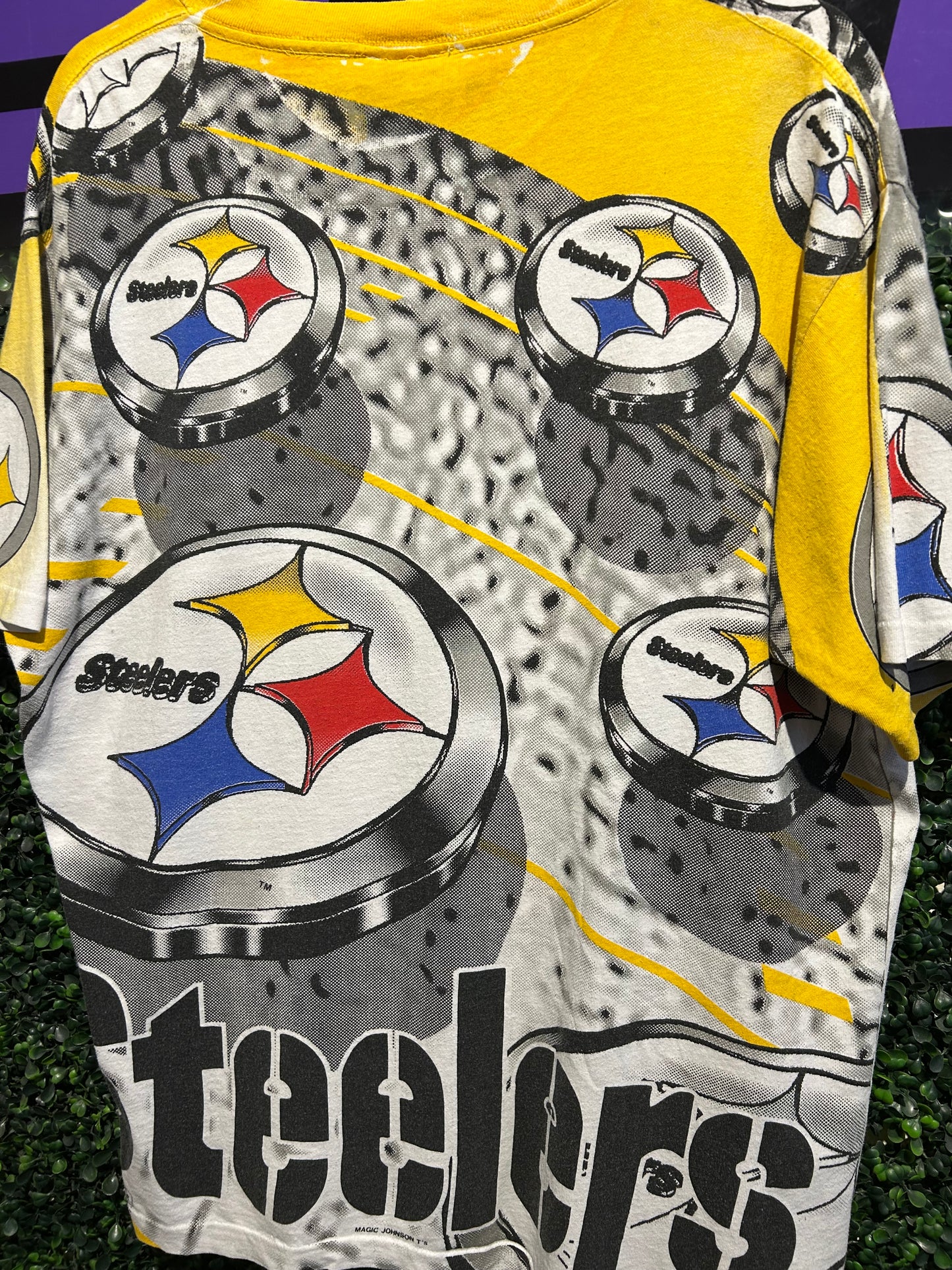 1995 Pittsburgh Steelers Magic Johnson T’s AOP T-Shirt. Size L/XL